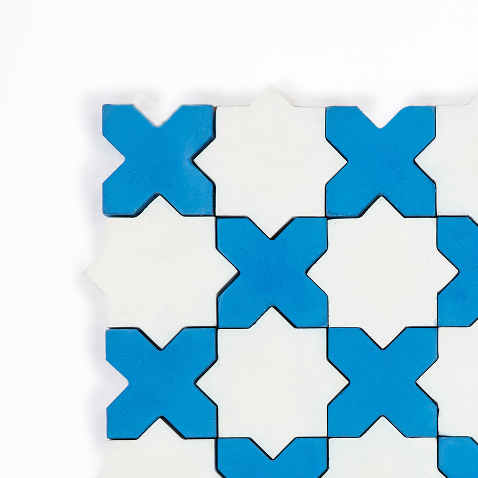 Display product Star & Cross-WhiteBlue from manufacturer Granada Tile