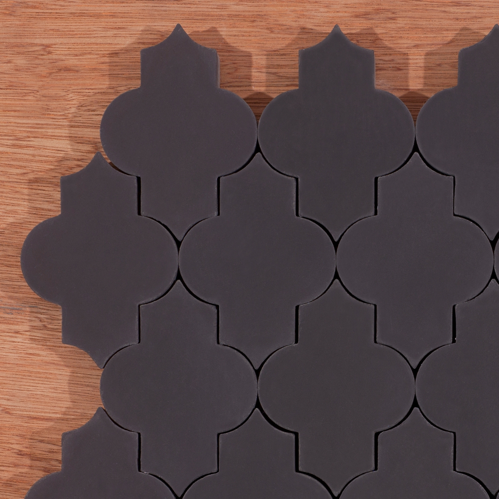 Mostra il prodotto Trellis-black del produttore Granada Tile