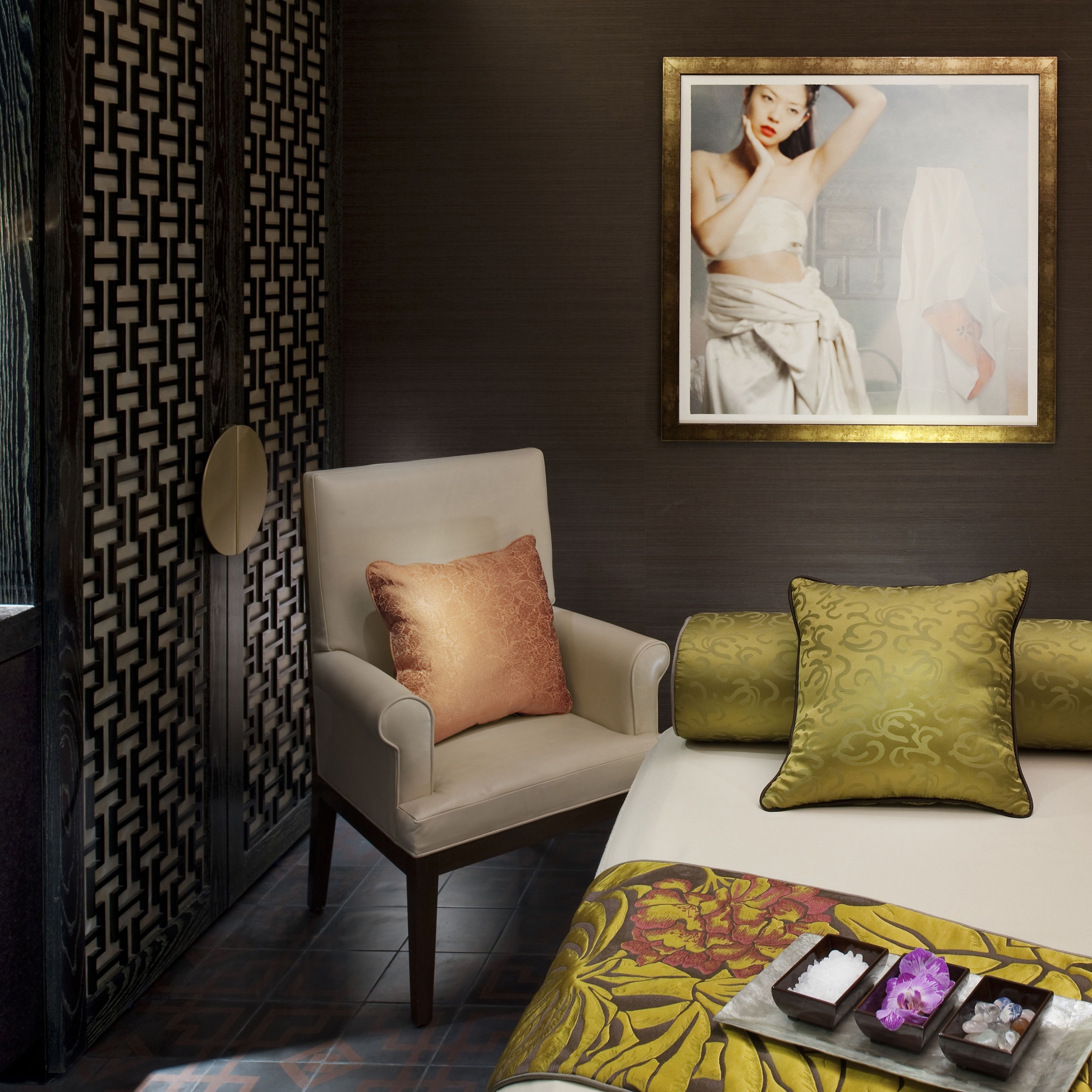 Mostra il prodotto Custom - Design Tiles for Spa del produttore Granada Tile