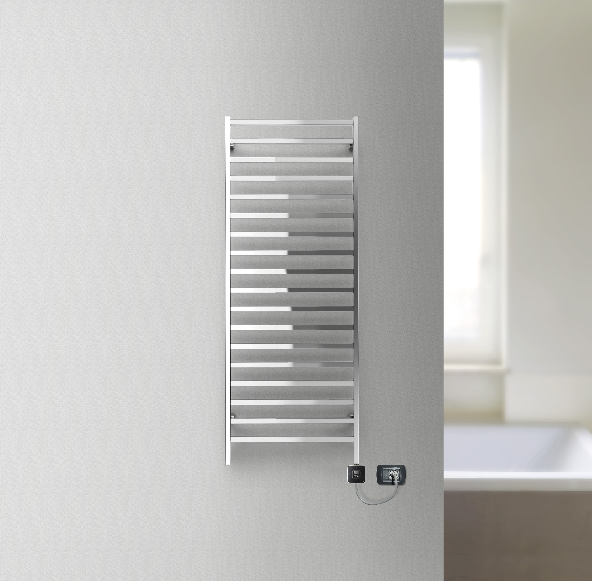 Display product Slim Q Electric Plus from manufacturer Deltacalor