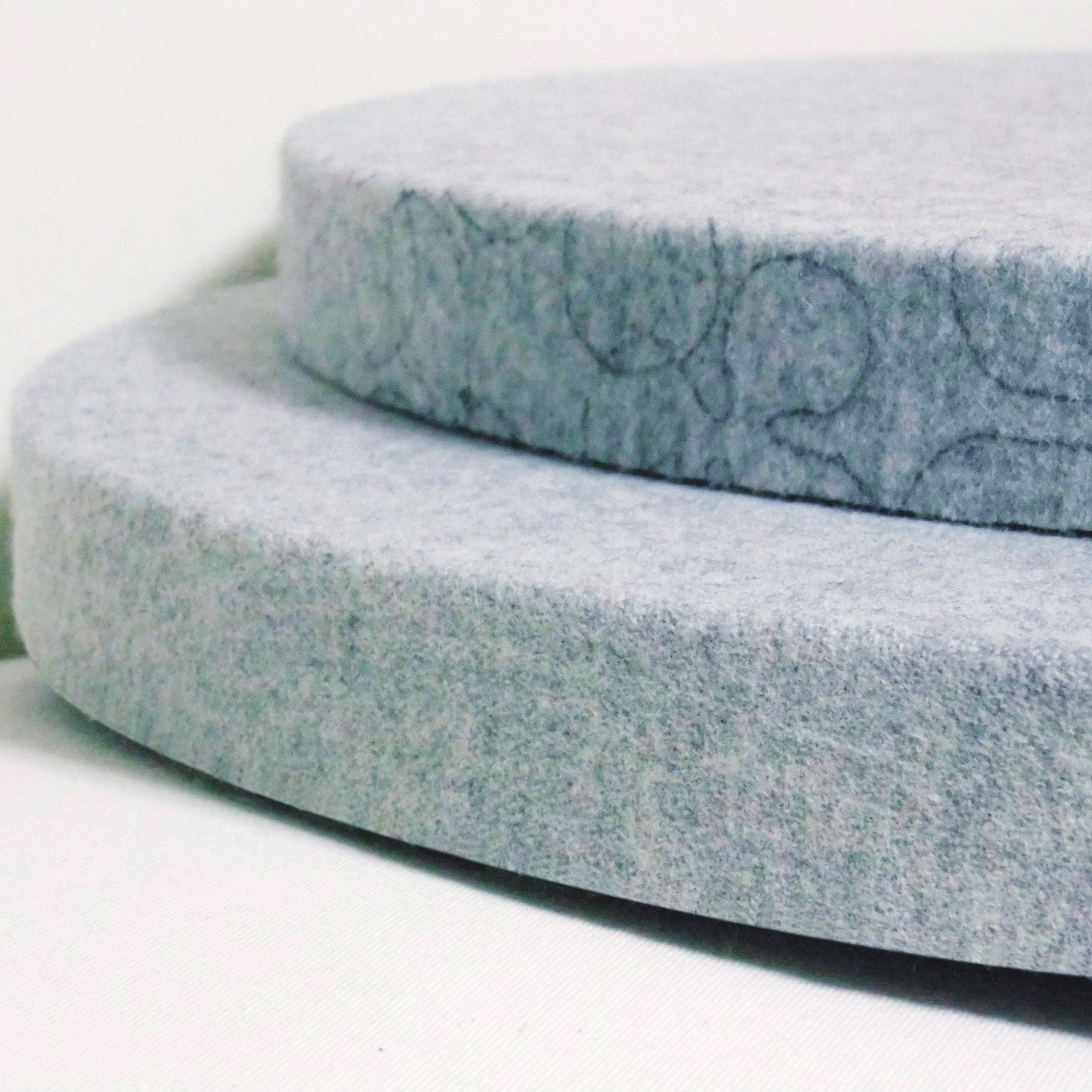 Afficher le produit APN Forma F circle du fabricant apn acoustic solutions