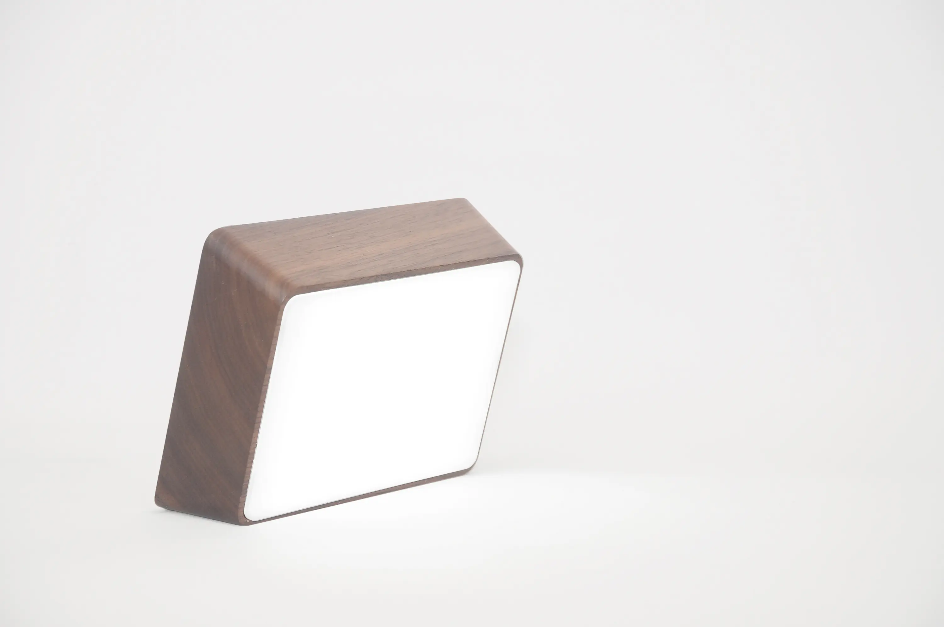 Hyfen - Brick Lamp