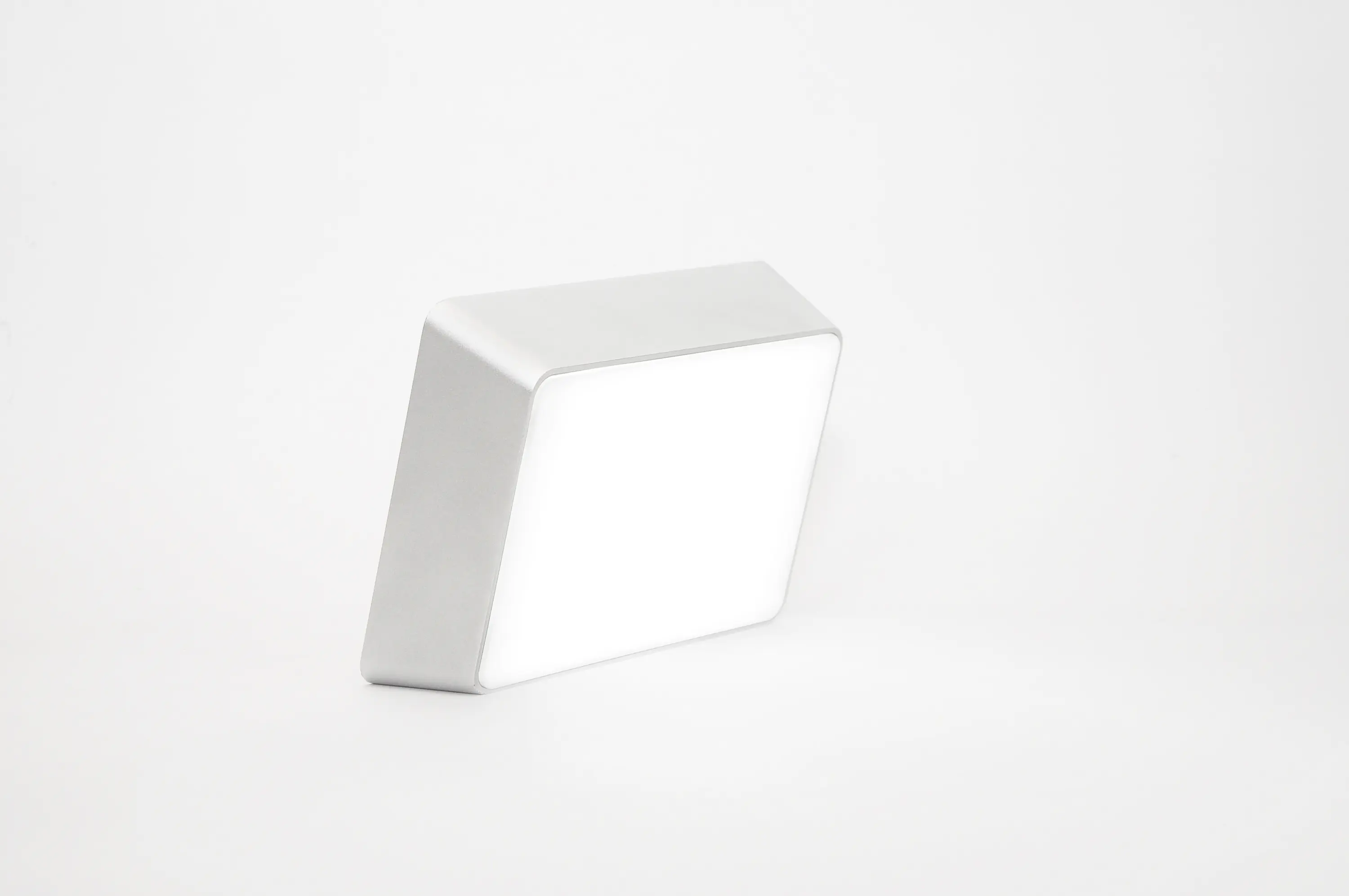 Hyfen - Brick Lamp