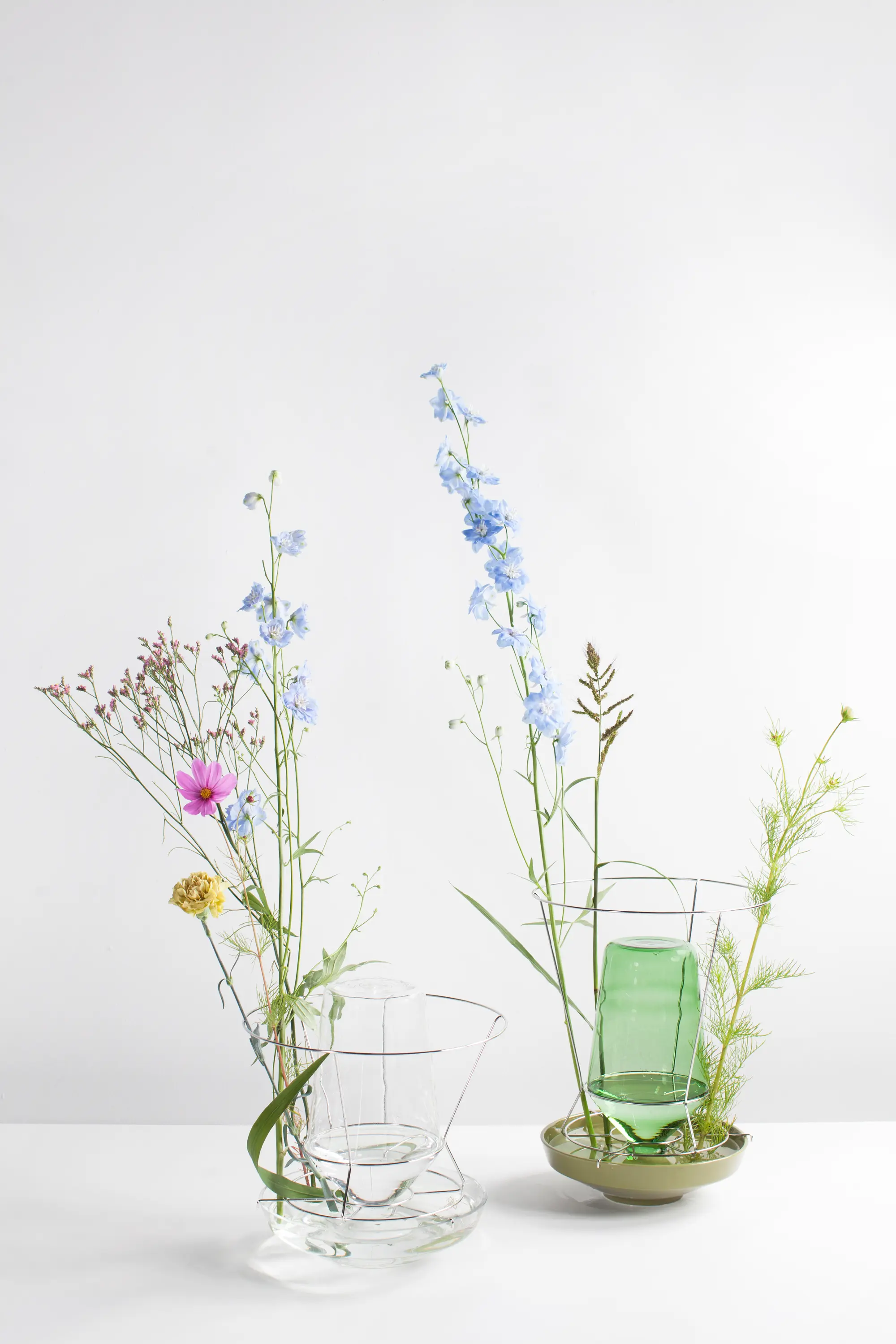 valerie_objects - hidden vase | small clear