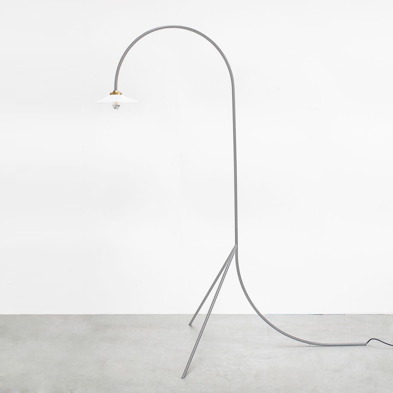 standing lamp | n°1 light grey