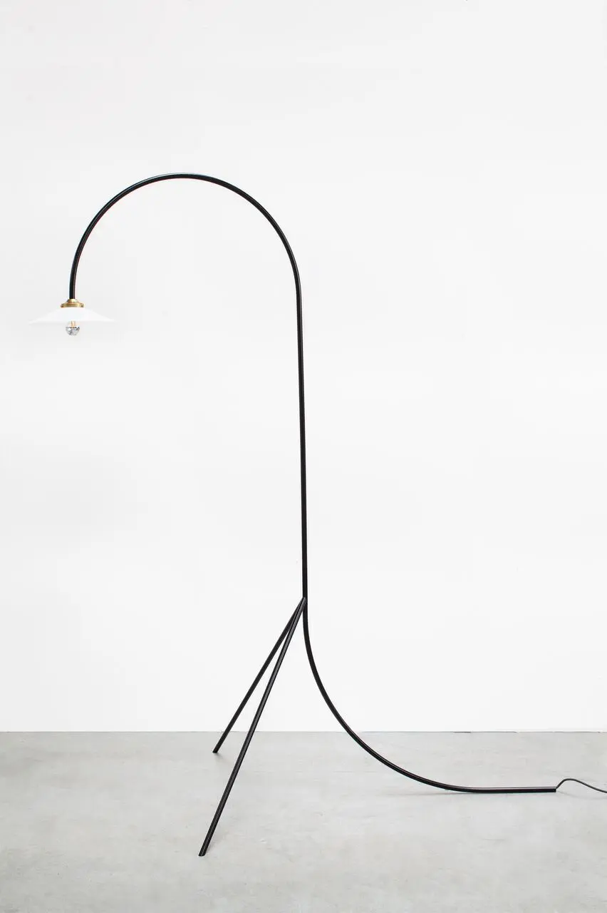 valerie_objects - standing lamp | n°1 black