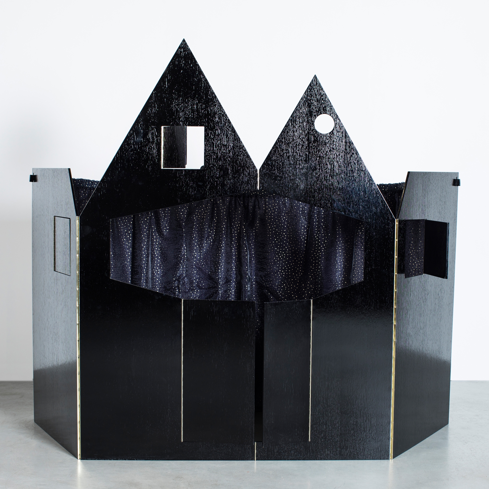 puppet theatre | black