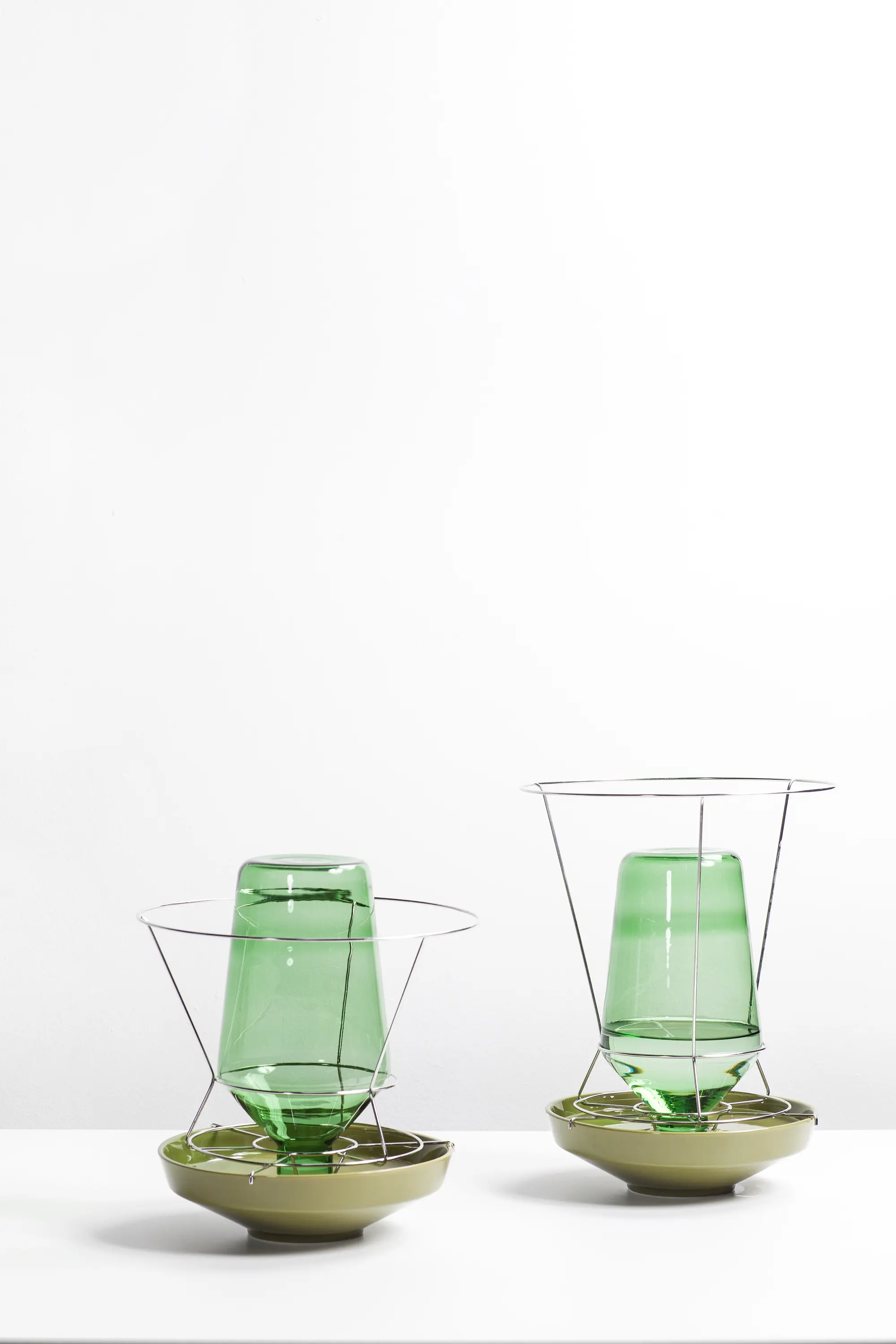 valerie_objects - hidden vase | large  green