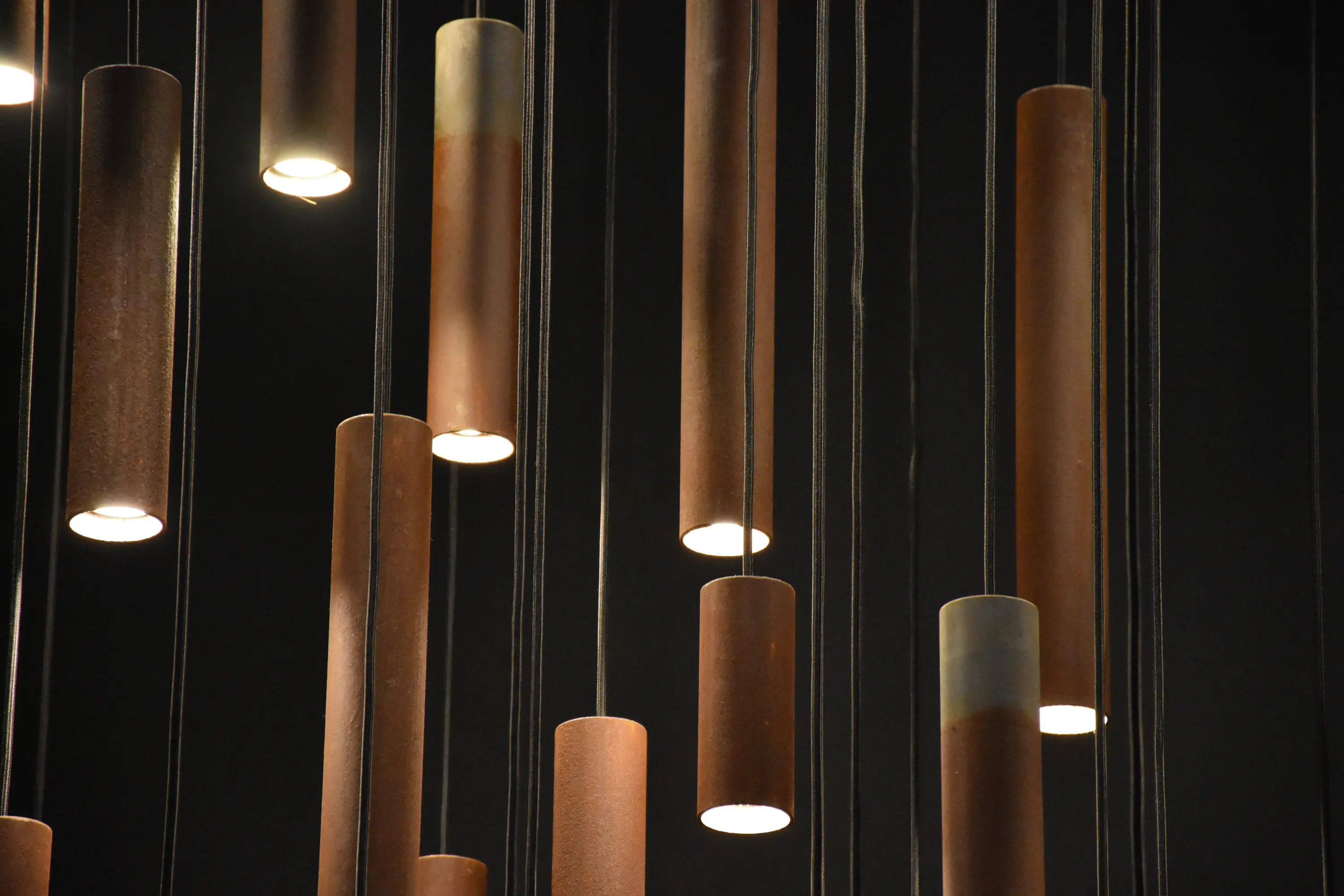Karven - Roest vertical 15 zinc pendant
