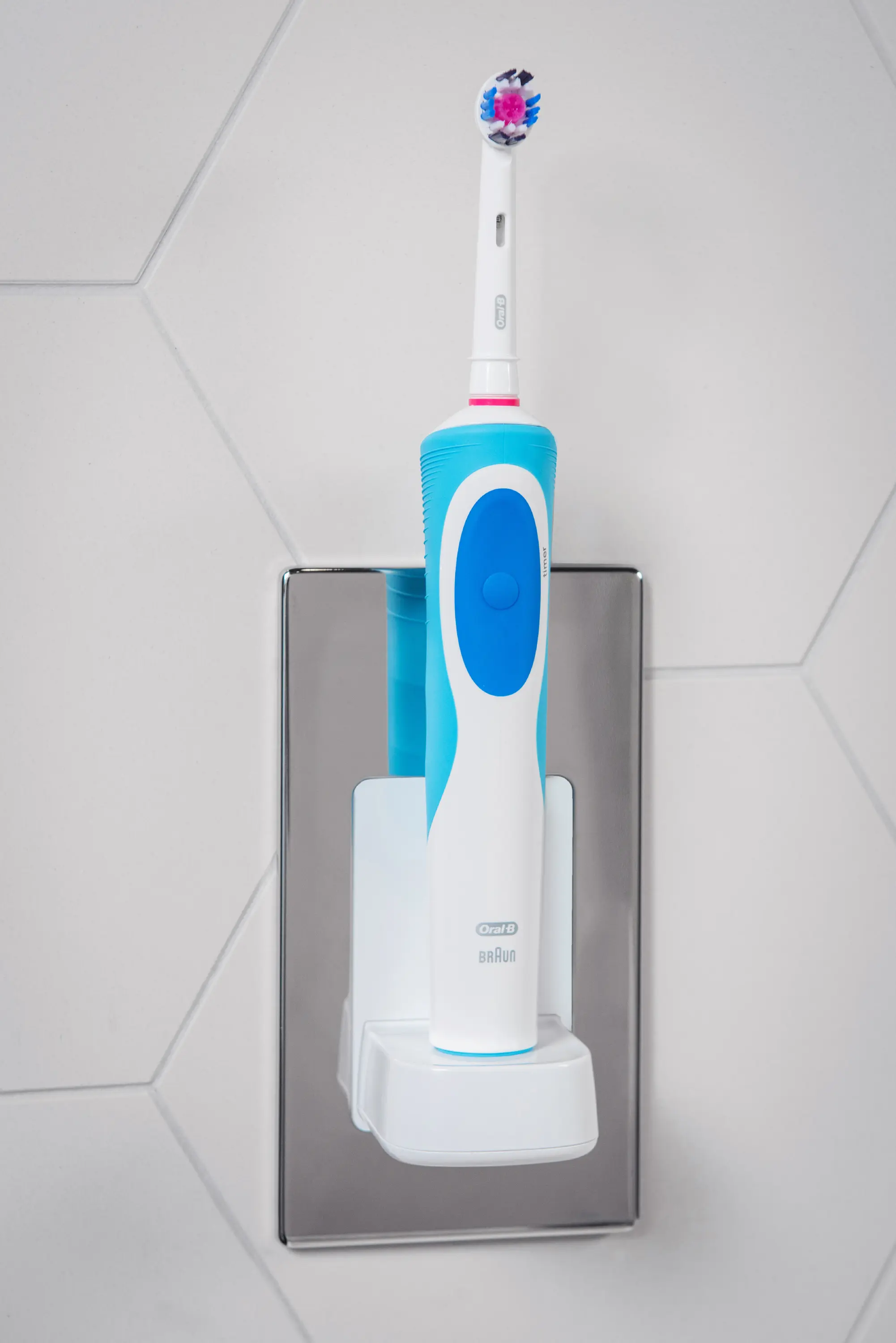ProofVision - In Wall Oral B Electric Toothbrush Charger