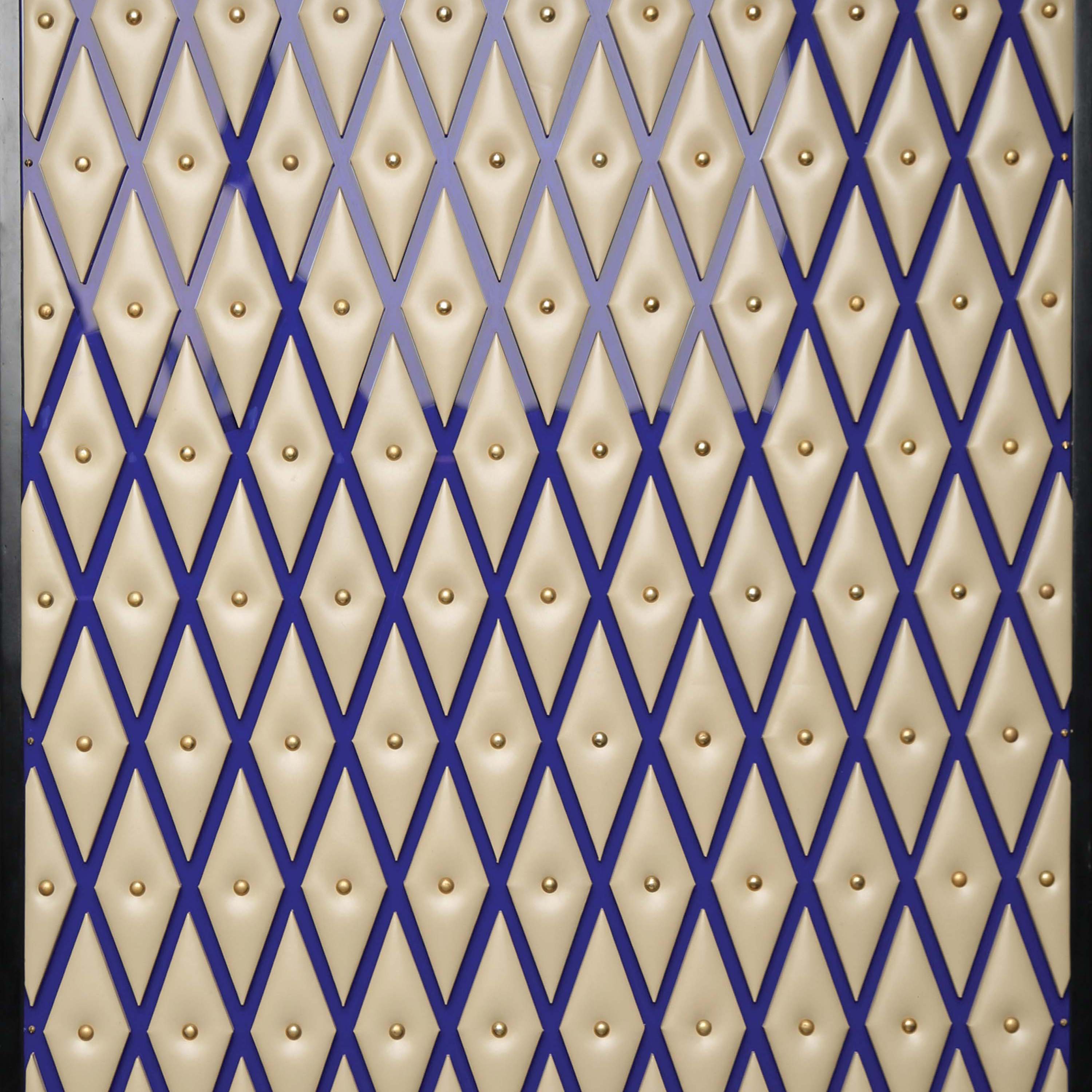 Display product Isa | Fez from manufacturer Pintark