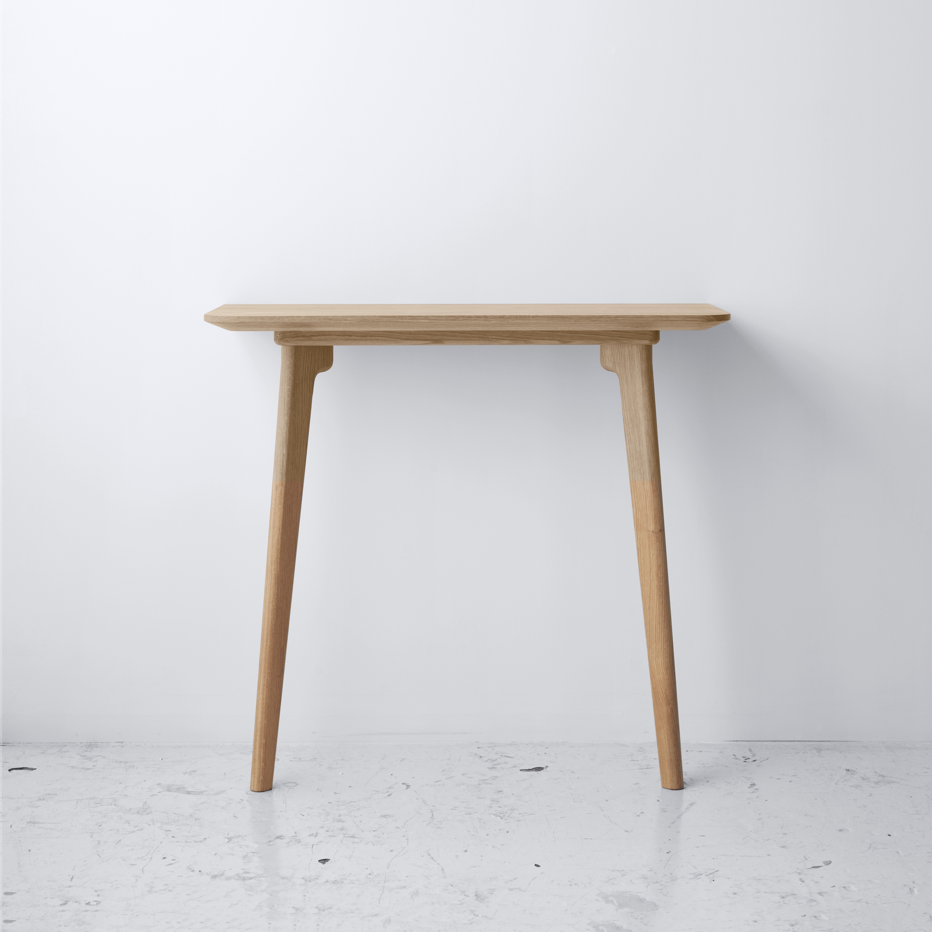 Salon Console Table Oak / Oil