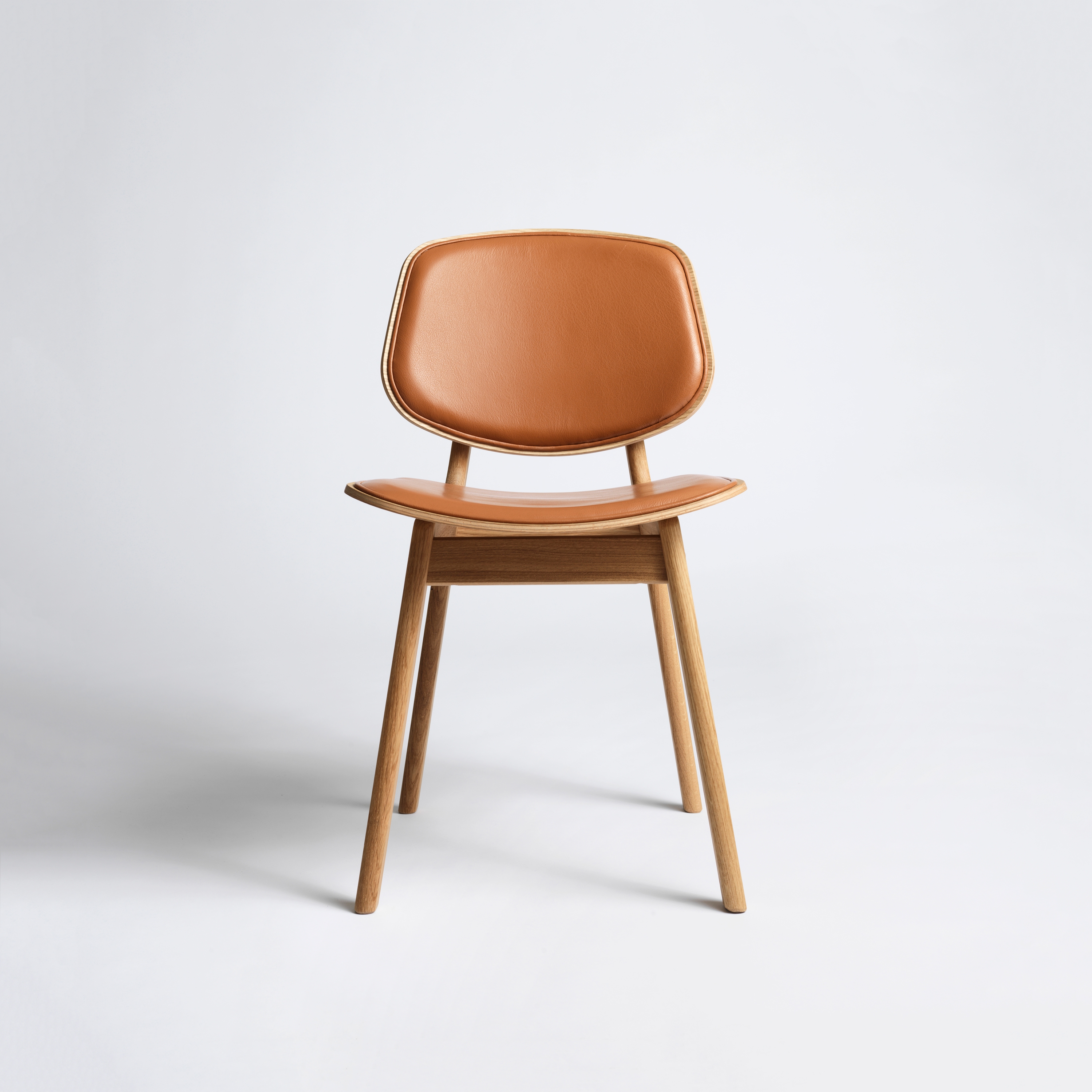 Mostra il prodotto Pandora Dining Chair del produttore Ro Collection