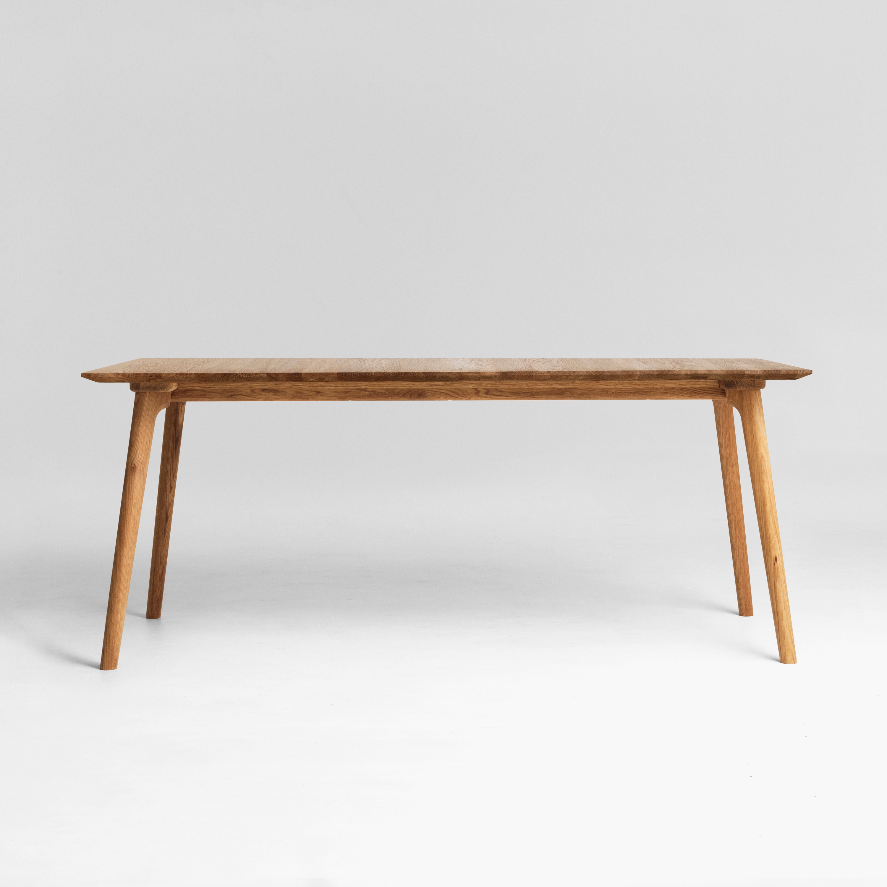 Mostra il prodotto Salon Table - Rectangular del produttore Ro Collection