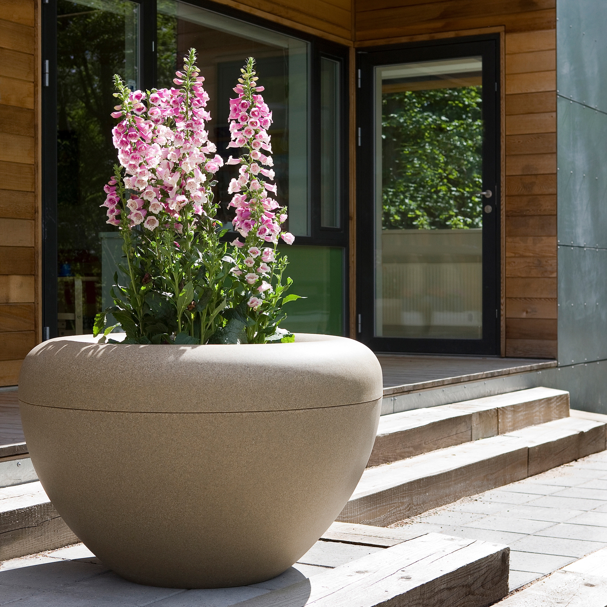 PLANTERS | FLOWERPOTS