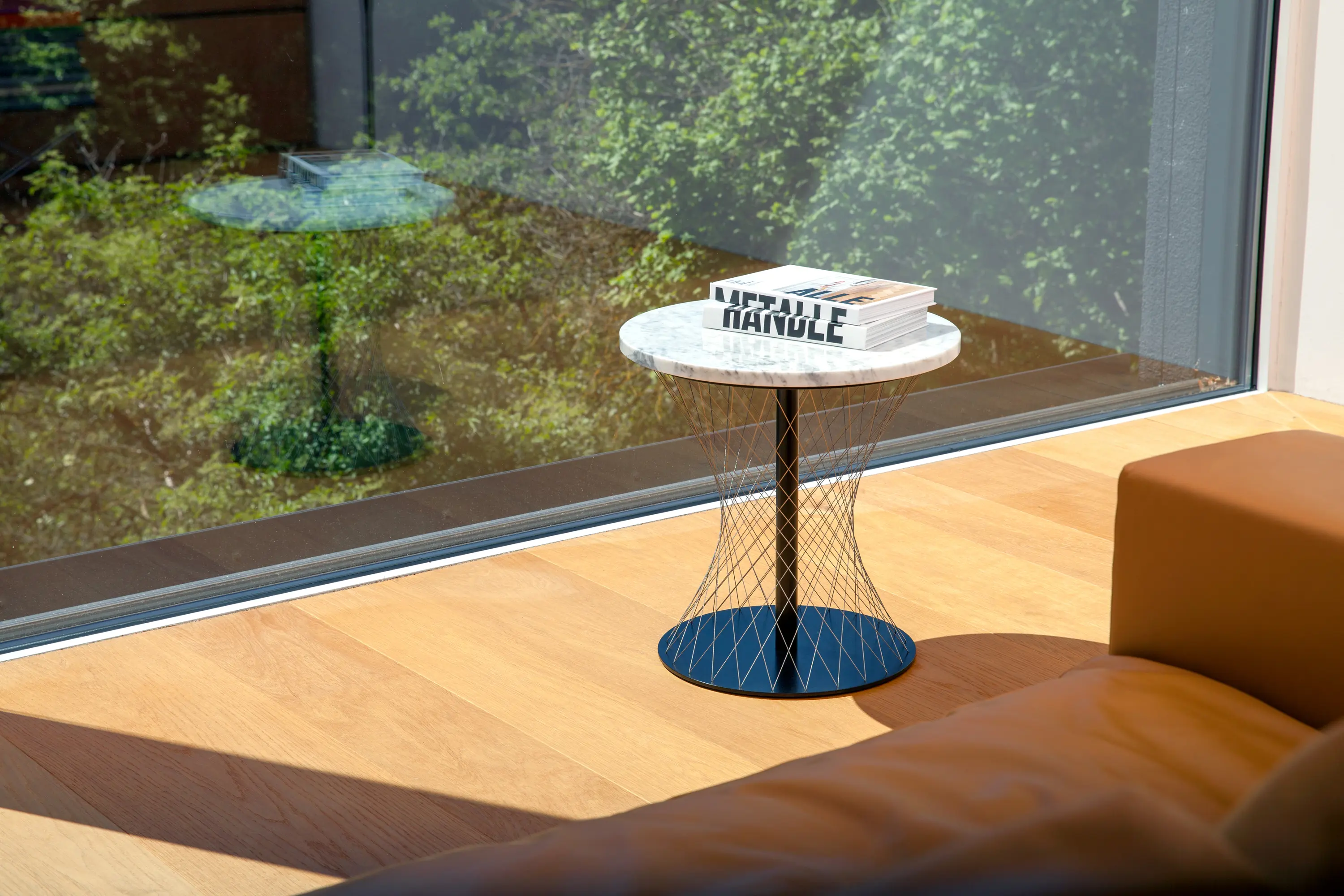 Favius - Network | Side Table