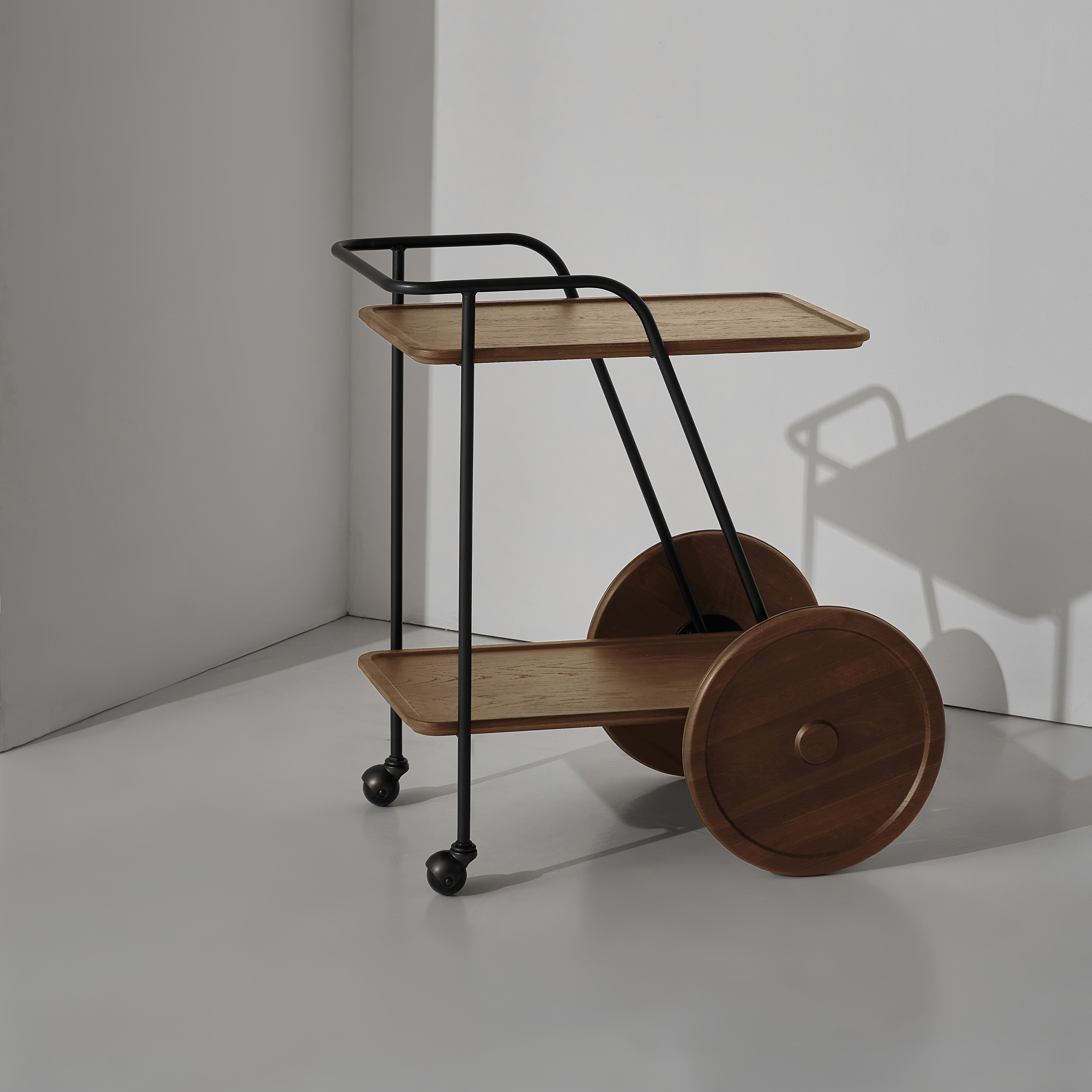 Display product Distrikt Trolley from manufacturer District Eight