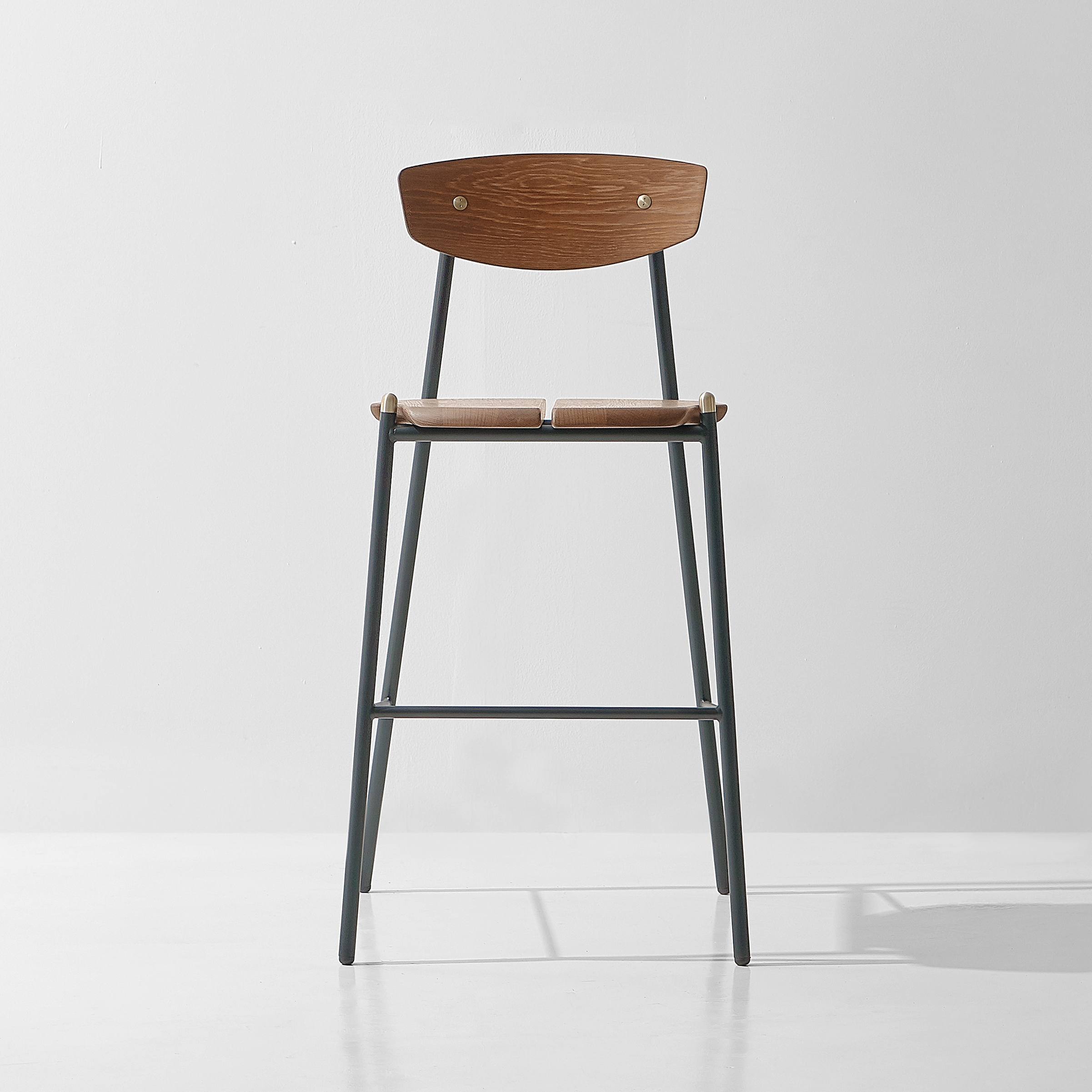 Display product Kink Bar Stool from manufacturer District Eight