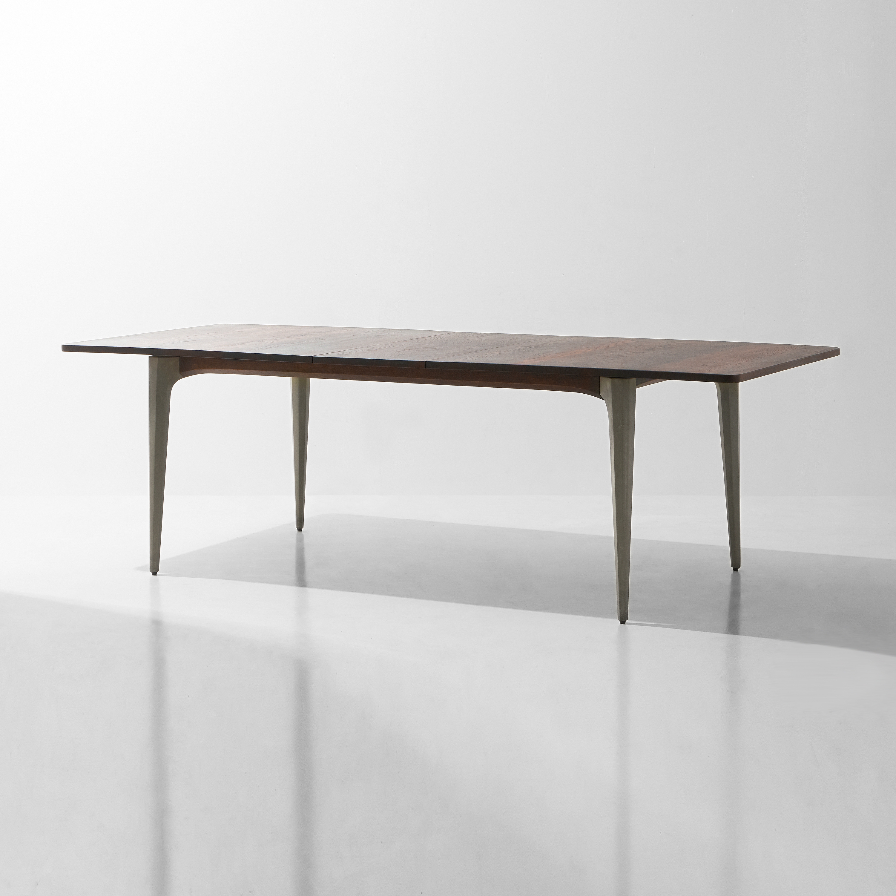 Afficher le produit Salk Expanding Dining Table du fabricant District Eight