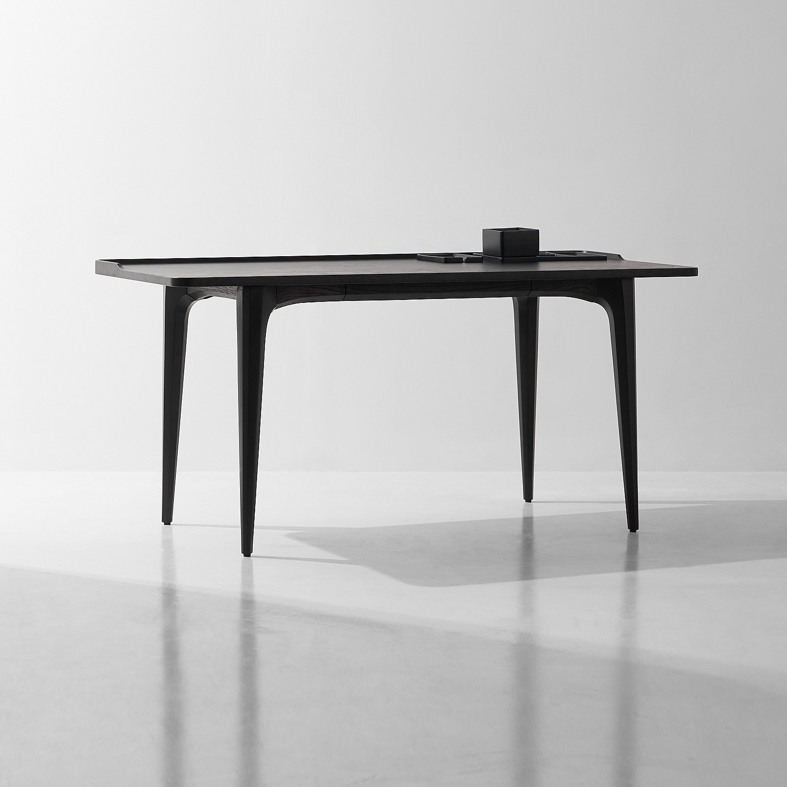Mostra il prodotto Salk Desk del produttore District Eight