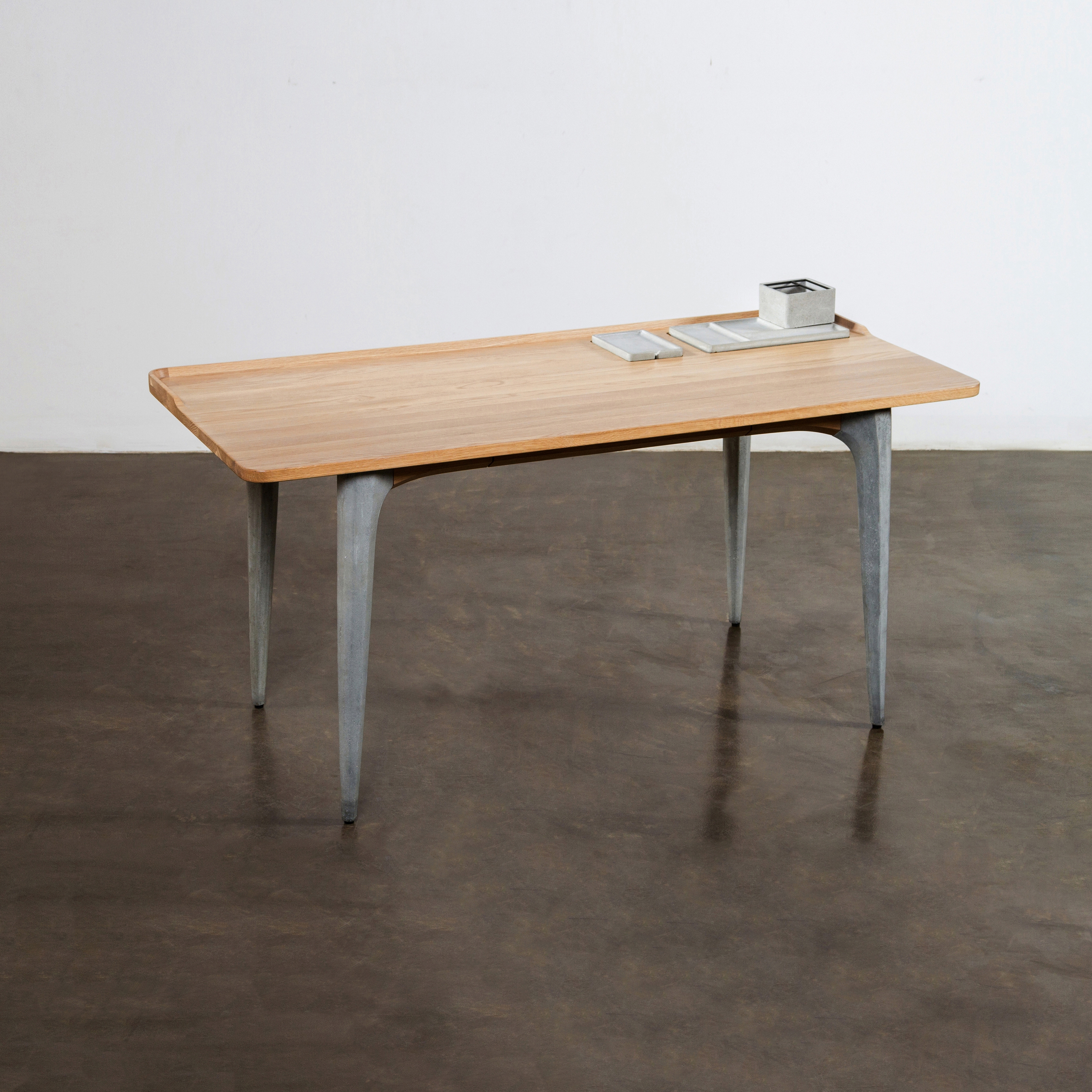 Salk Desk