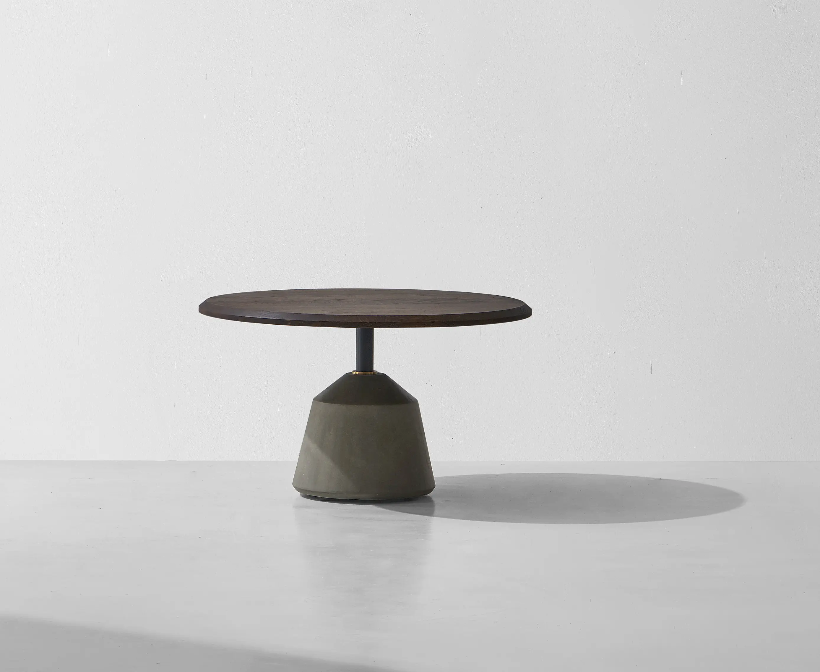 District Eight - Exeter Side Table Xl
