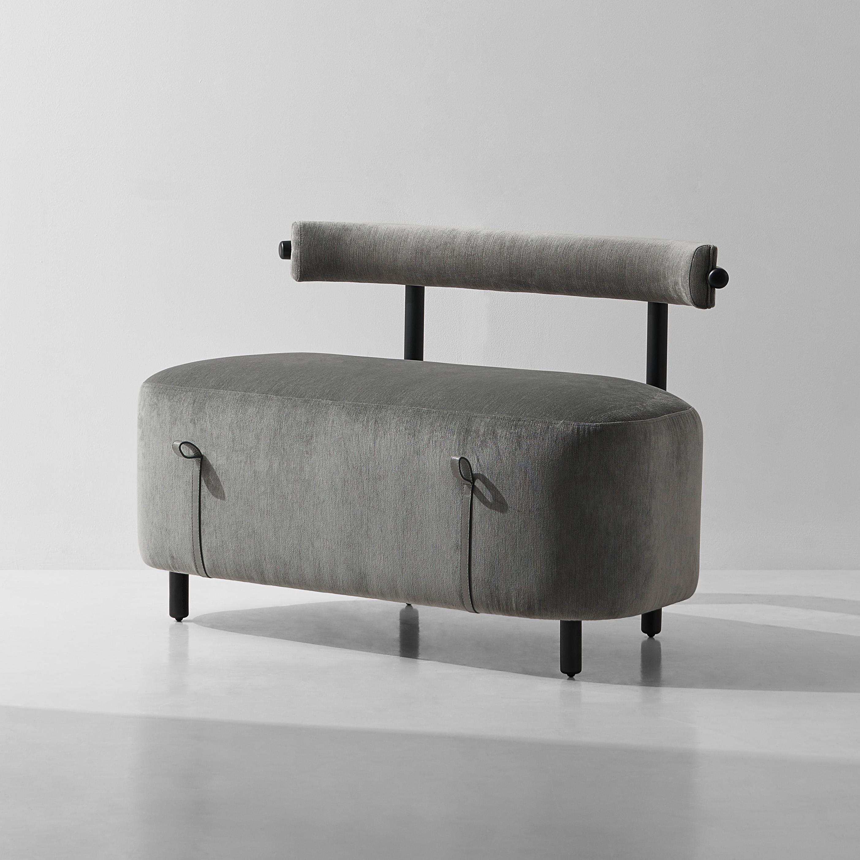 Display product Loop Banquette from manufacturer District Eight