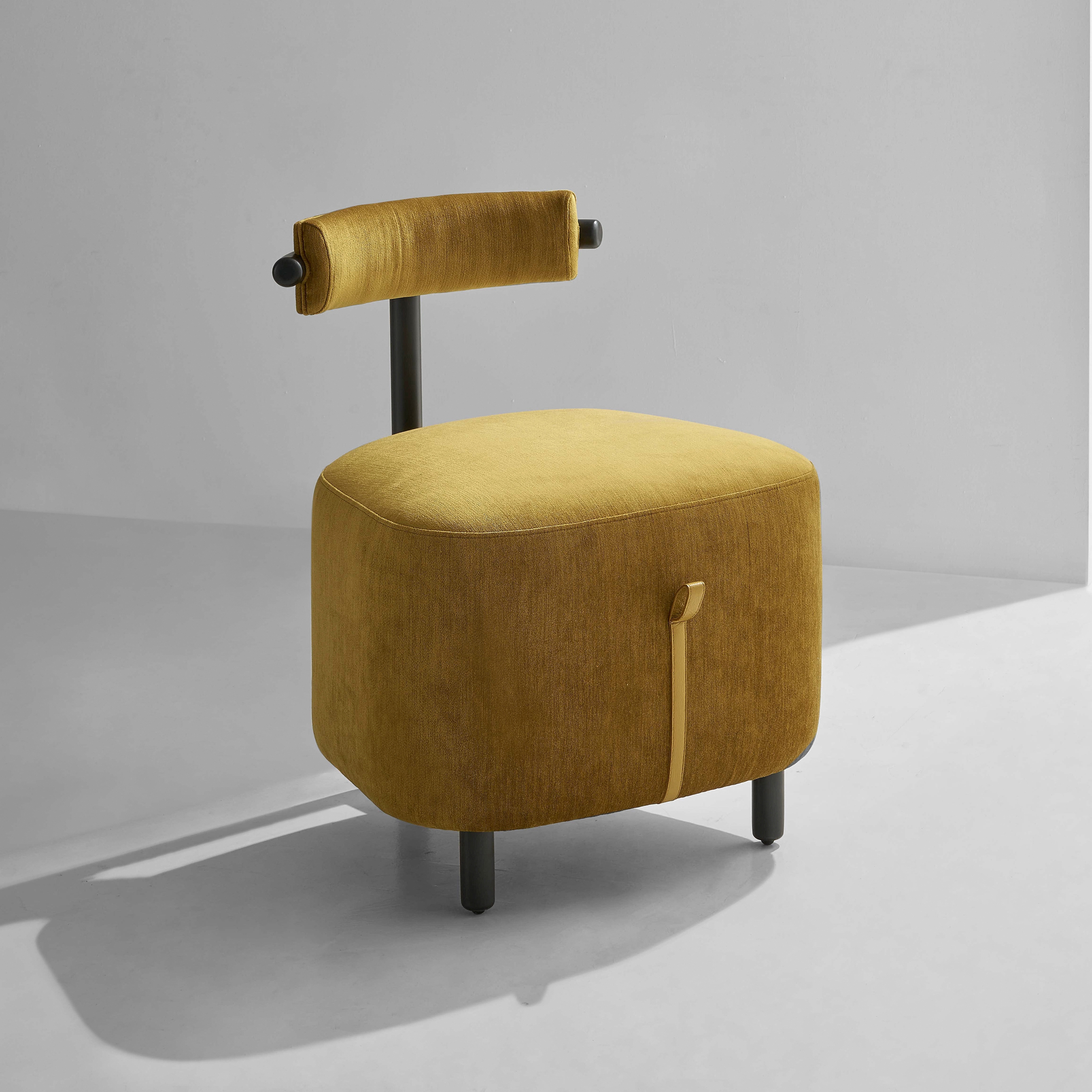 Display product Loop Dining Chair from manufacturer District Eight