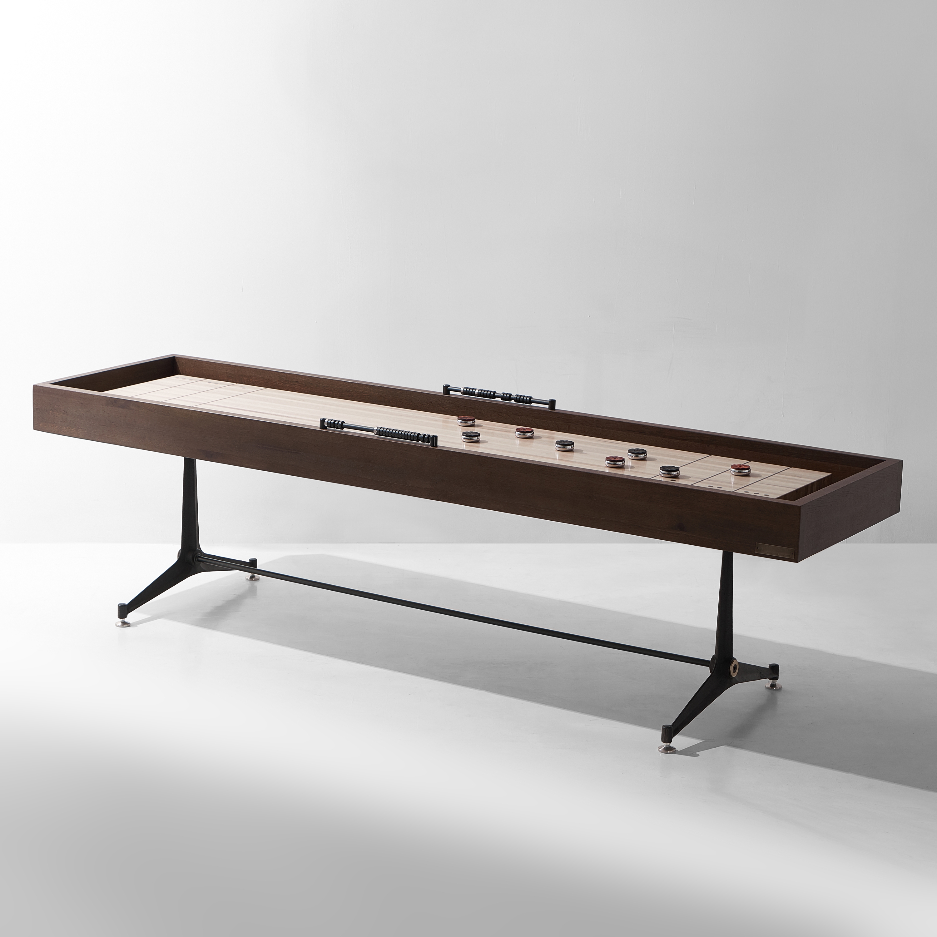 Afficher le produit Games | Shuffleboard Table du fabricant District Eight