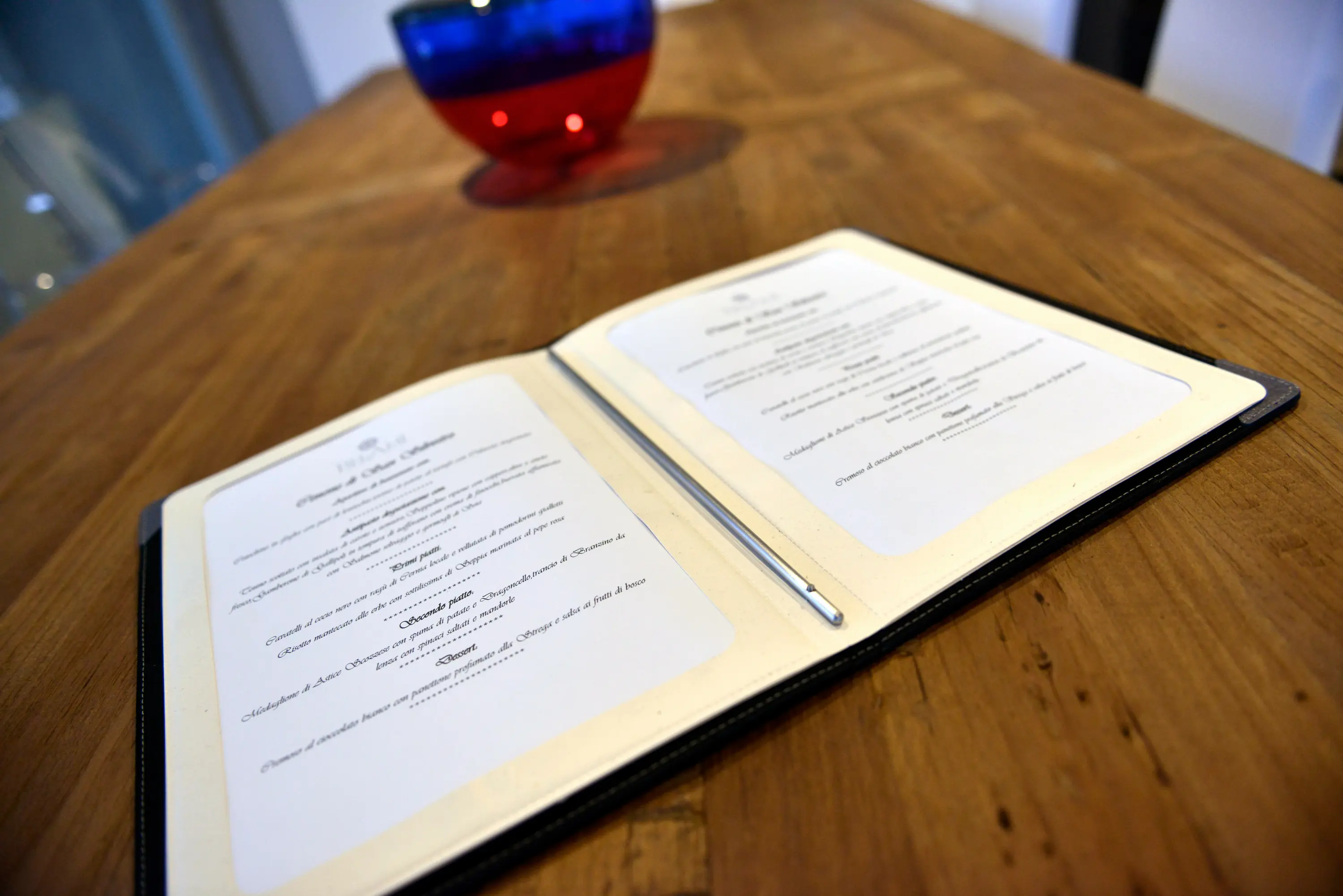 MD – OXILLA - Por.Men | Leather Menu Case