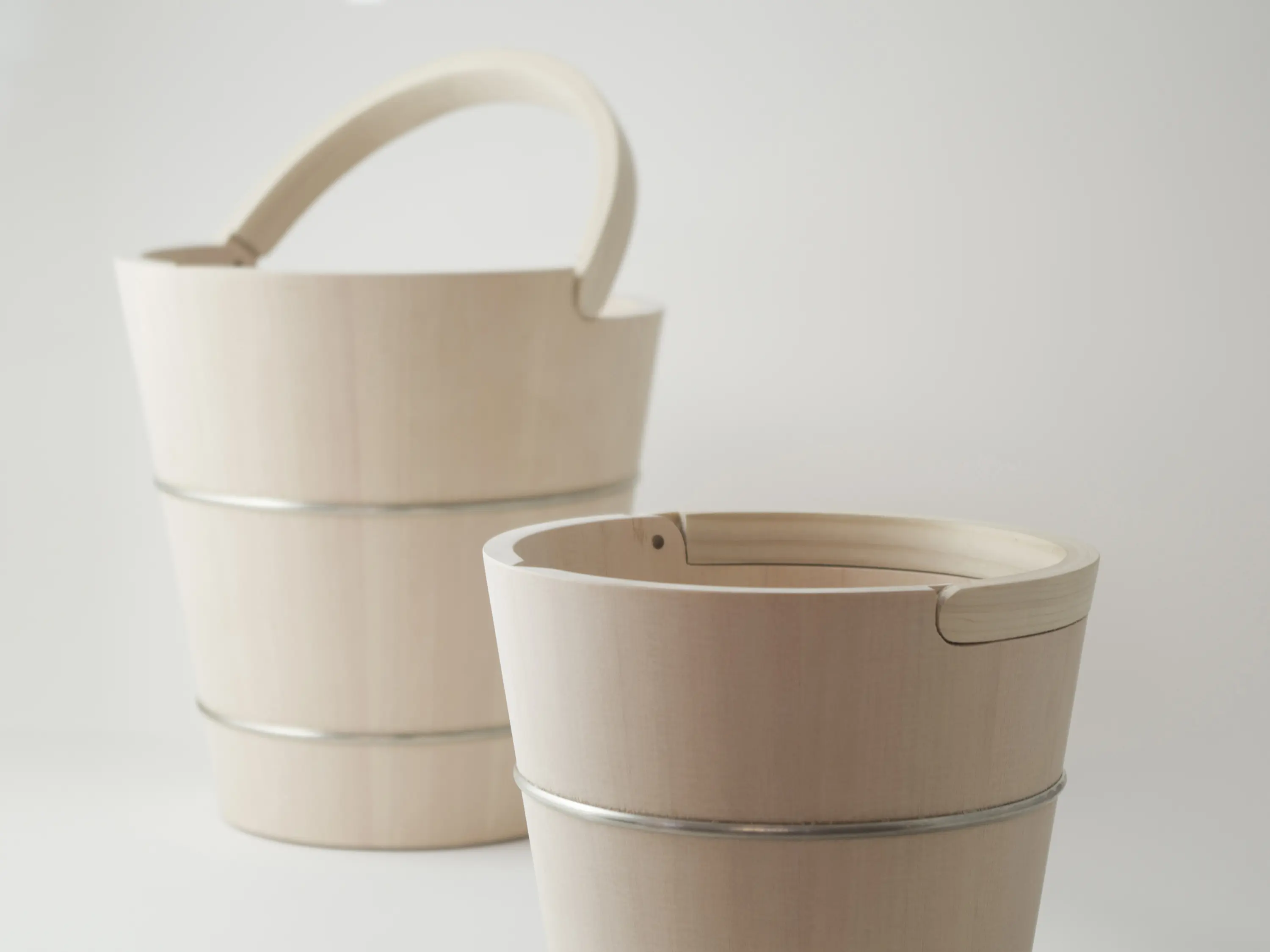 HANDS ON DESIGN - Bibai