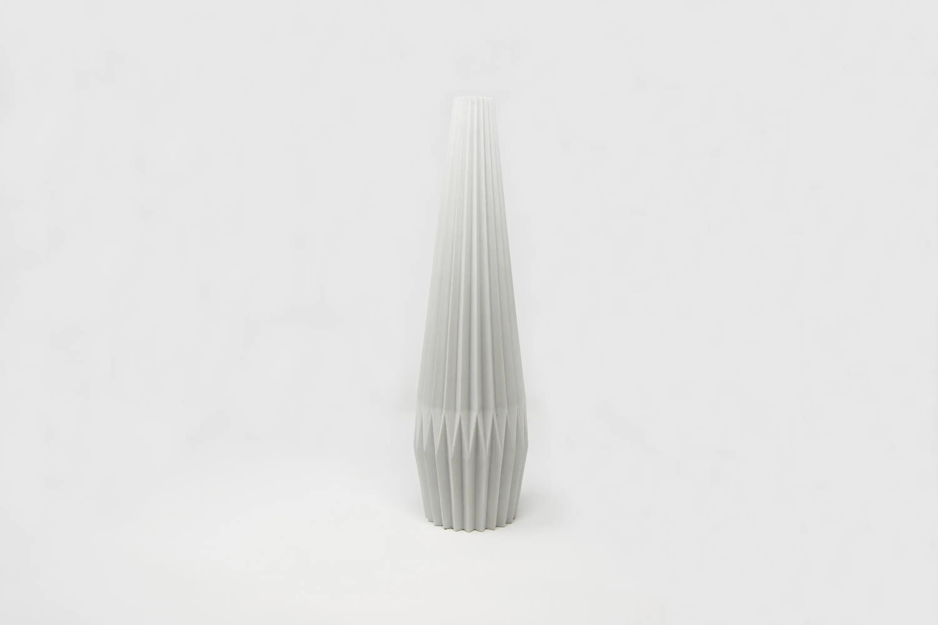 HANDS ON DESIGN - Pliage Vase