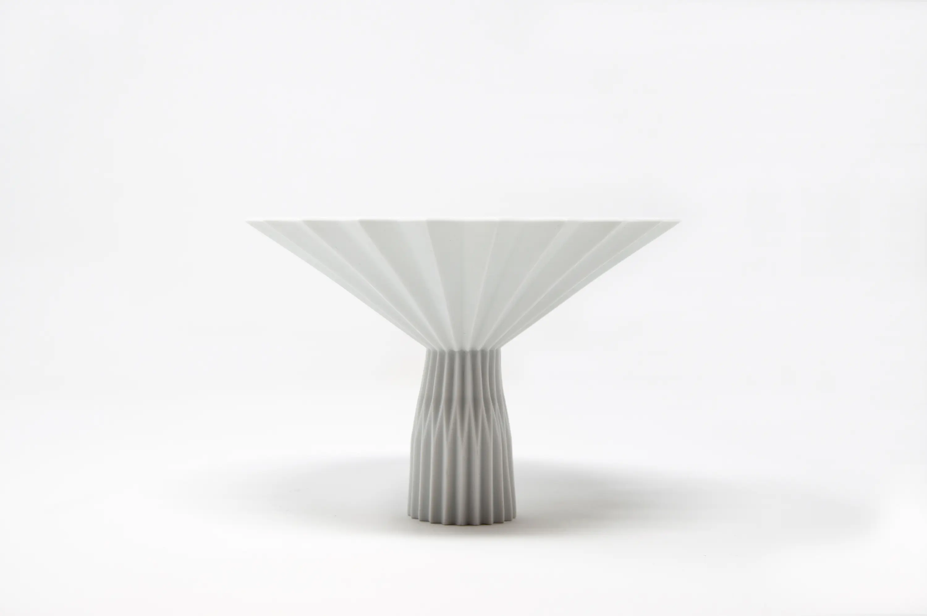 HANDS ON DESIGN - Pliage Low