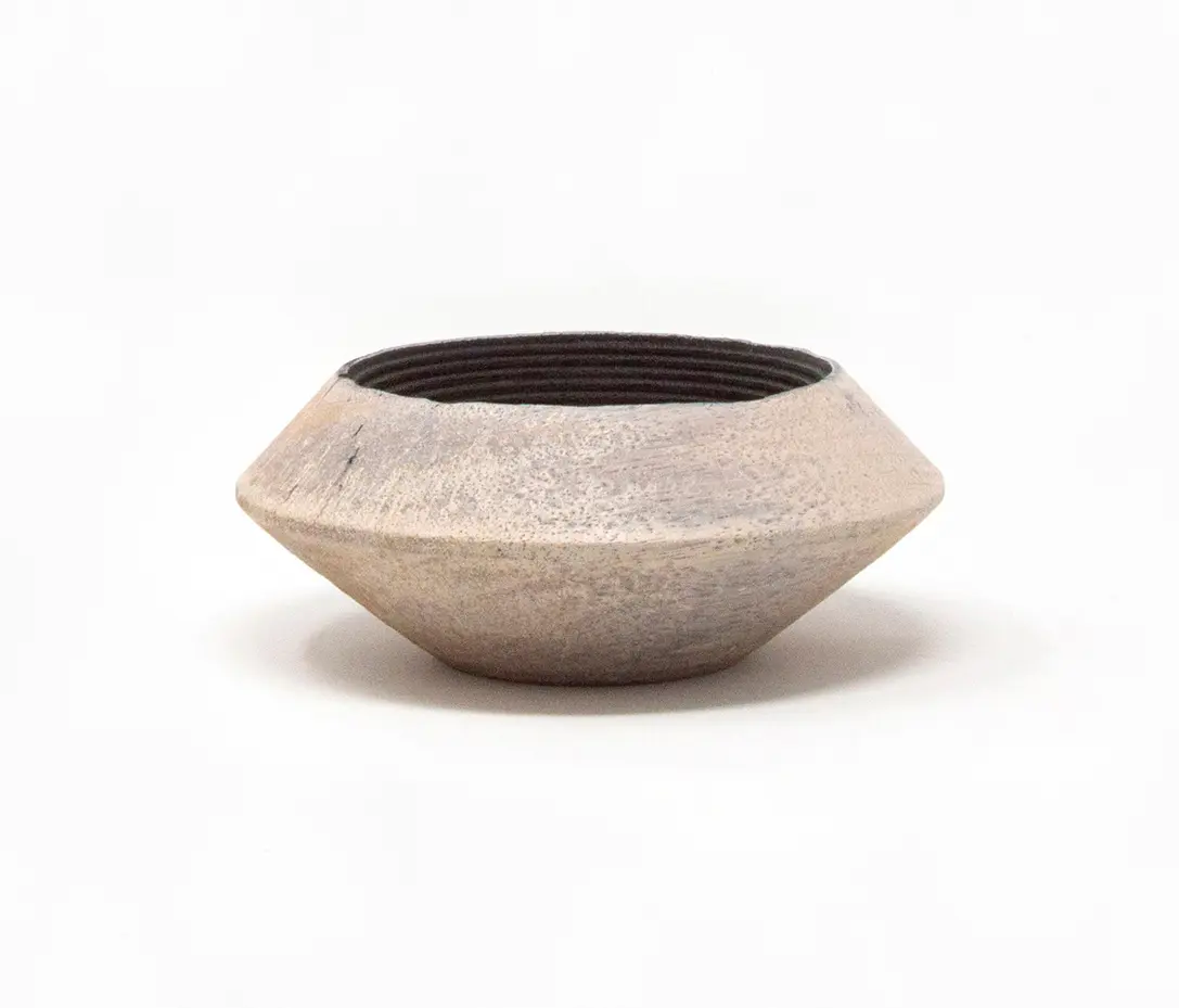 HANDS ON DESIGN - Mirny - A