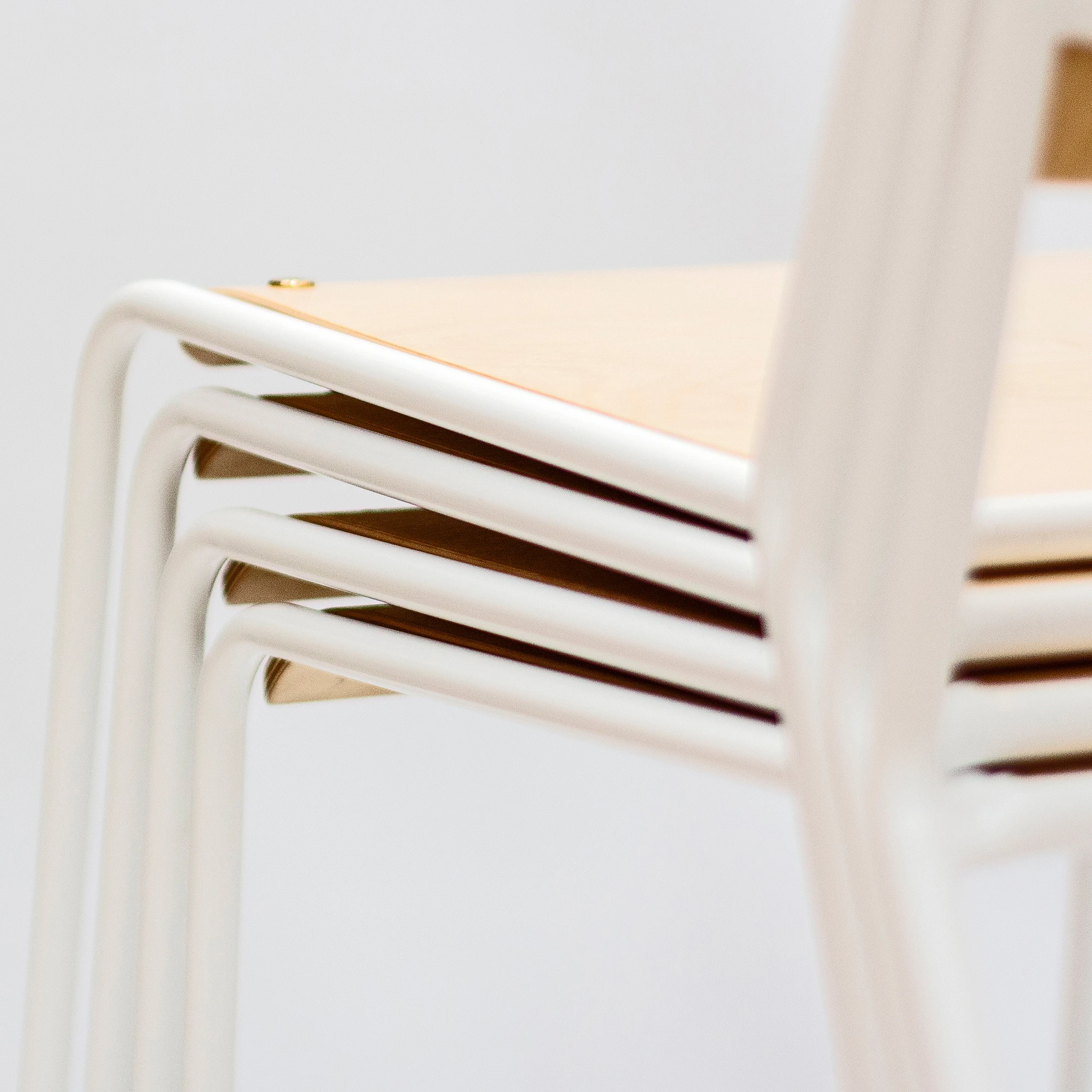 CHAIRS, STOOLS & BENCHES