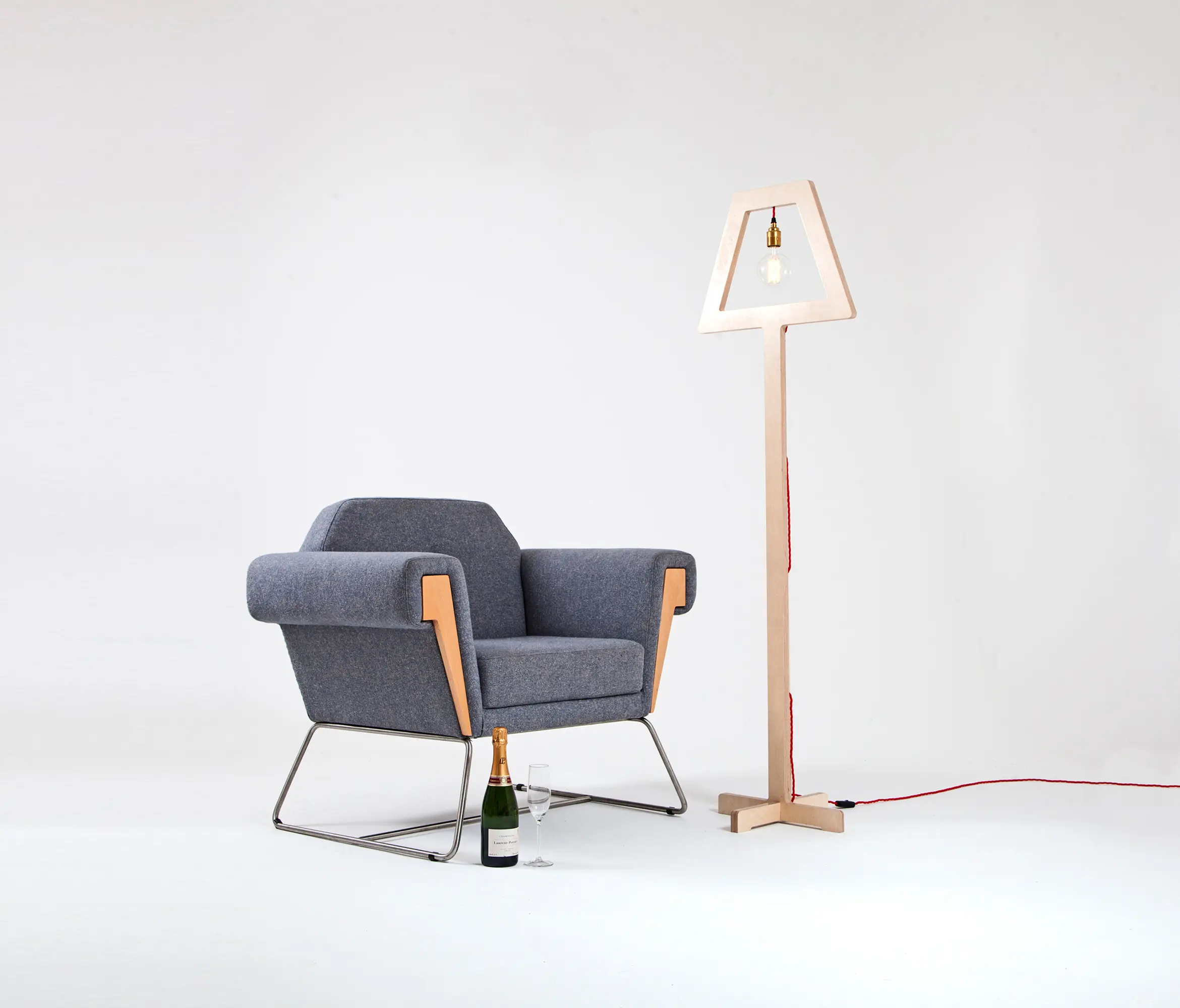 Liqui Contracts - Symbol | Floor Lamp