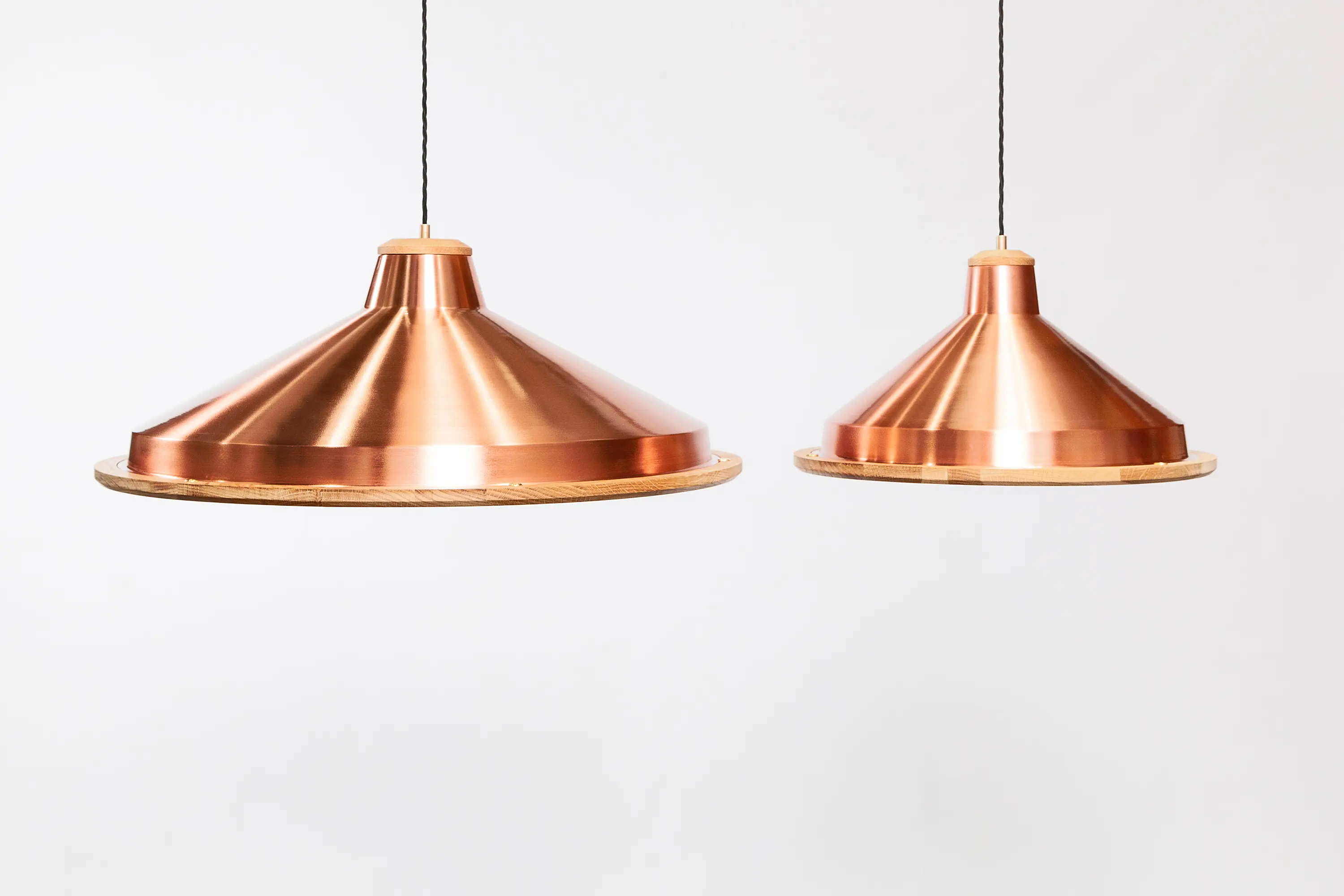 Liqui Contracts - Trafford Lamp | Large