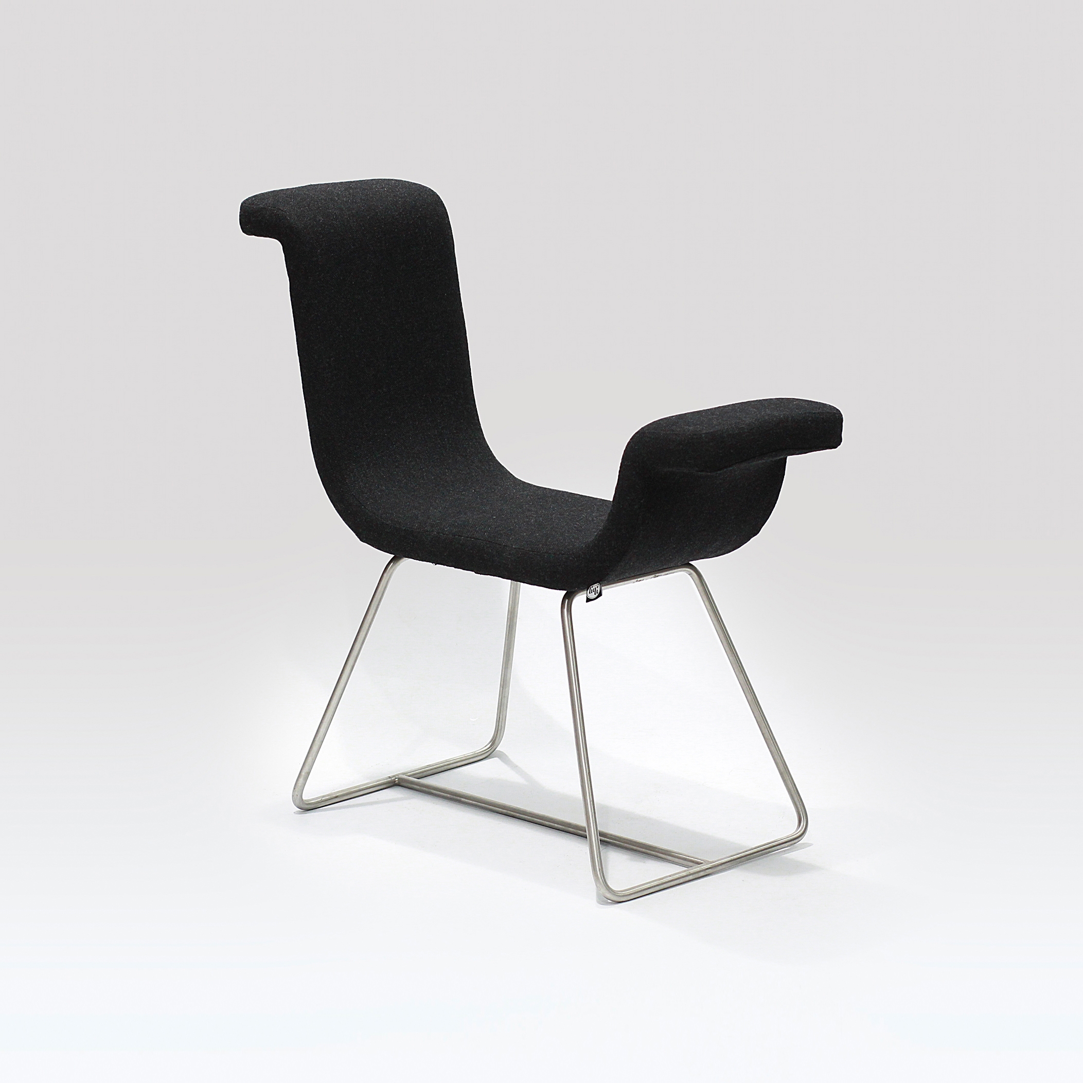Afficher le produit A-Normal | Chair Stainless Steel du fabricant Liqui Contracts