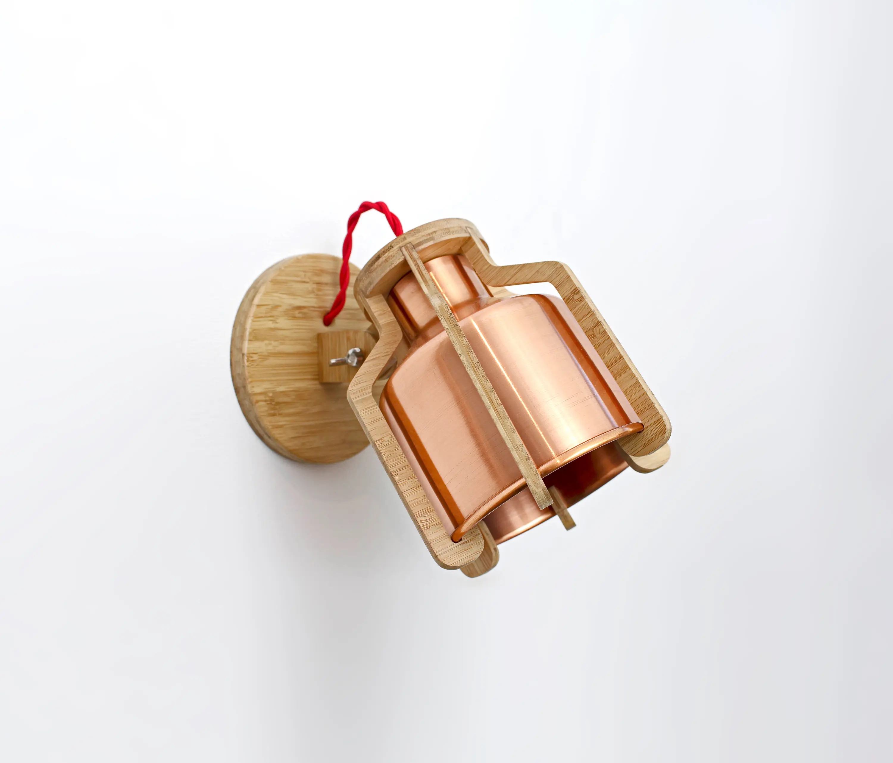 Liqui Contracts - Cell | Wall Lamp