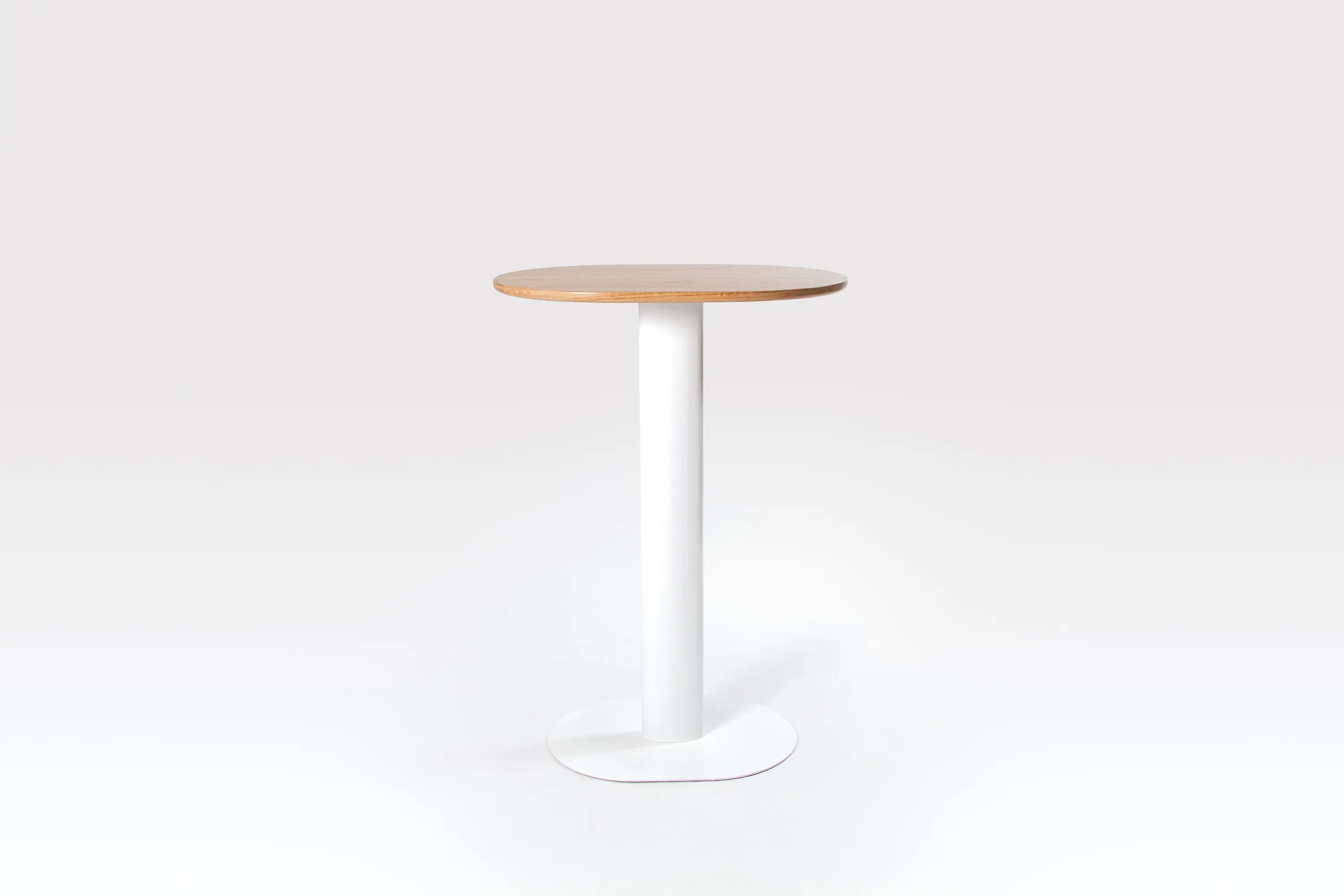 Liqui Contracts - Georgie | Poseur Table