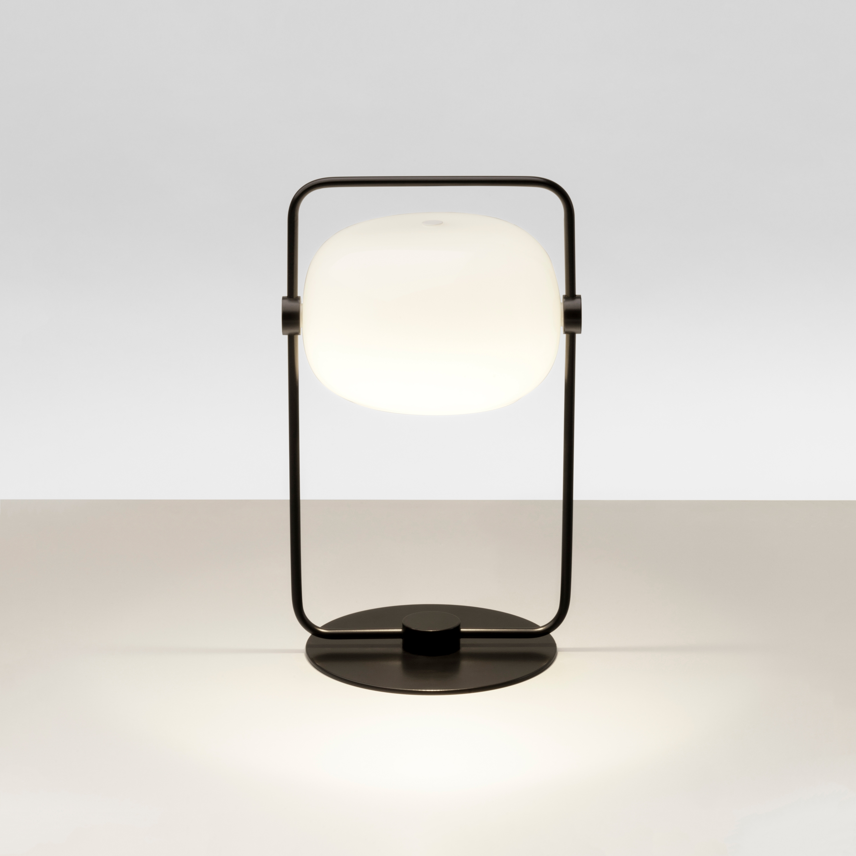 Display product Galet Lamp from manufacturer bs.living
