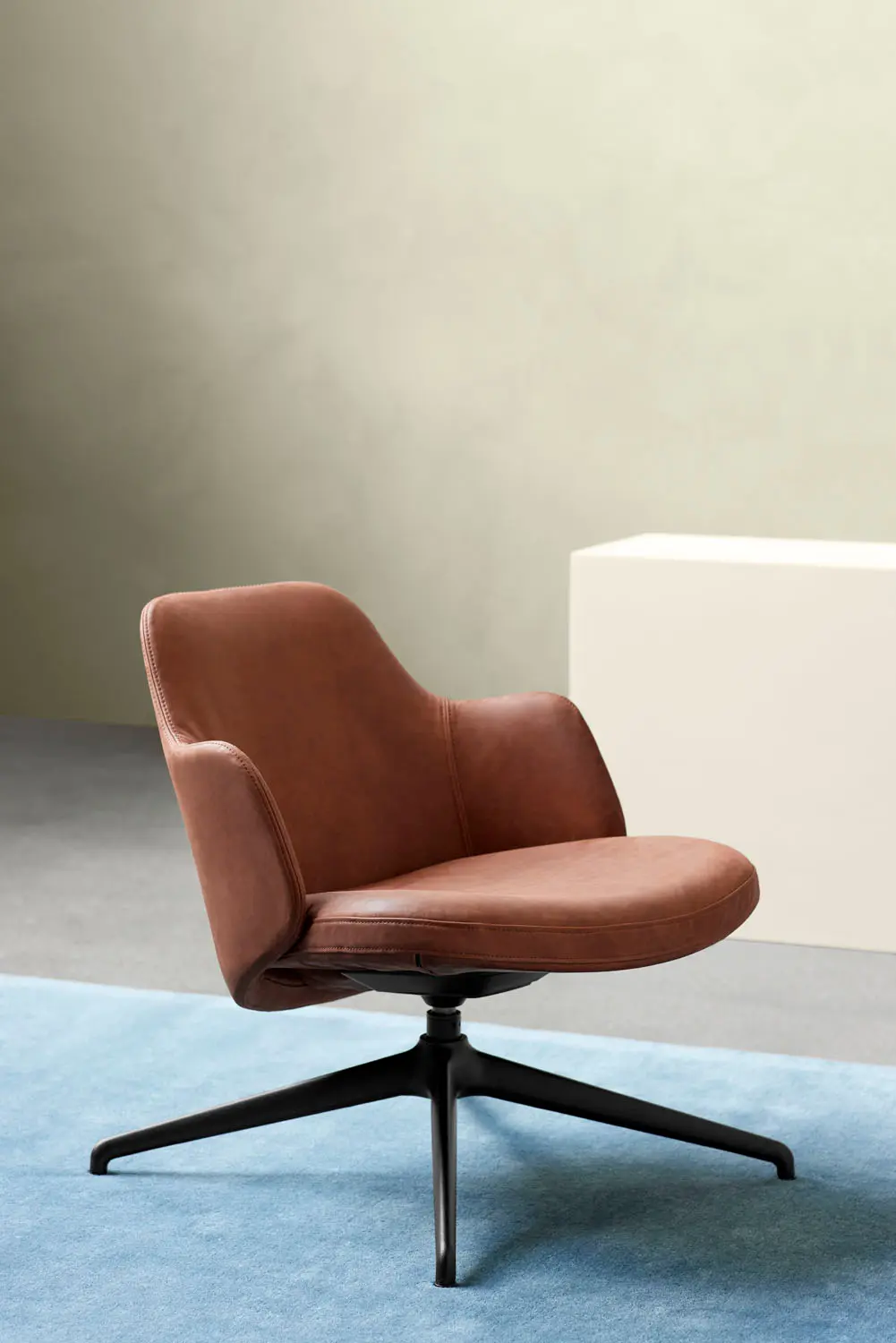 ICONS OF DENMARK - Crossover Lounge