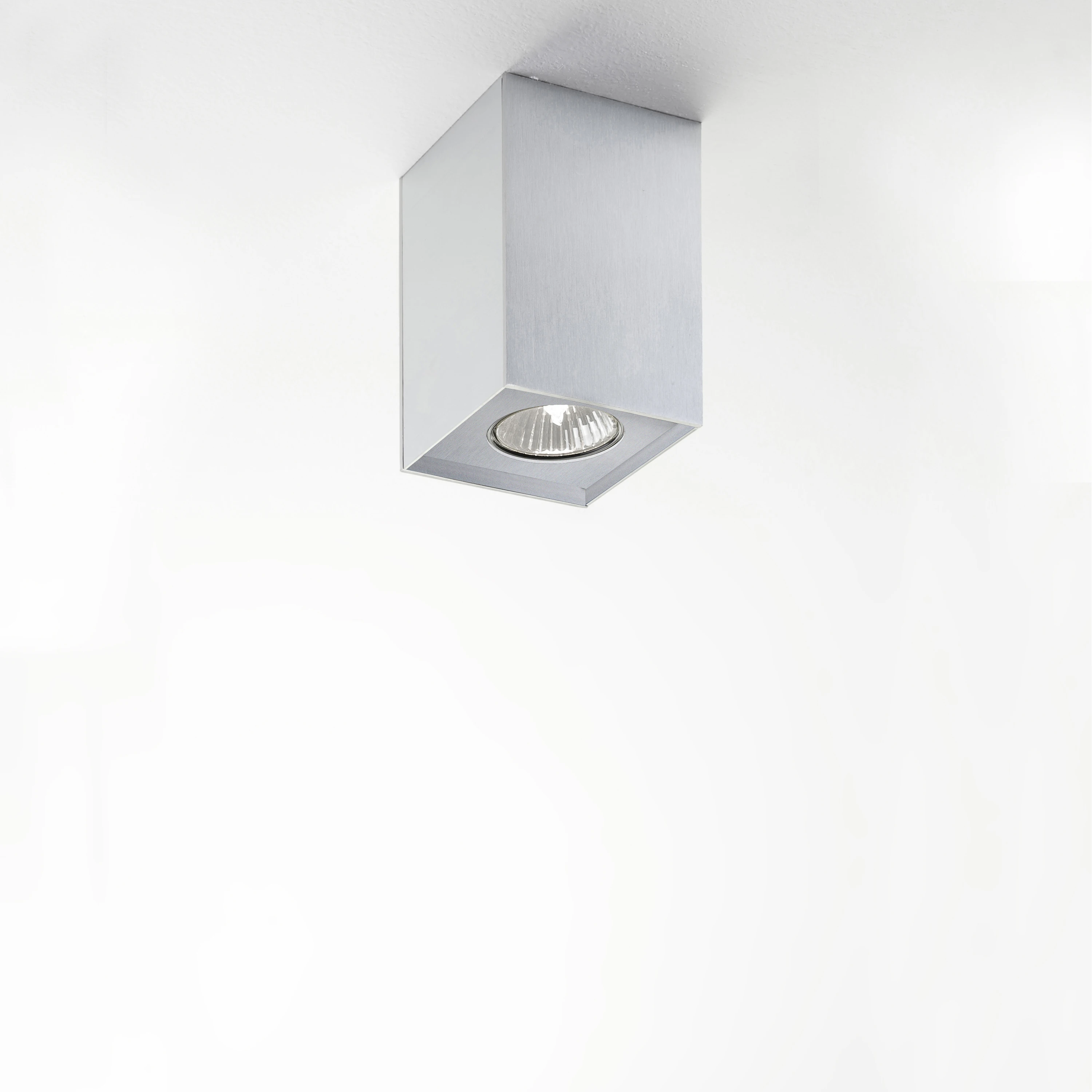 INDOOR | PROFILES & SYSTEMS