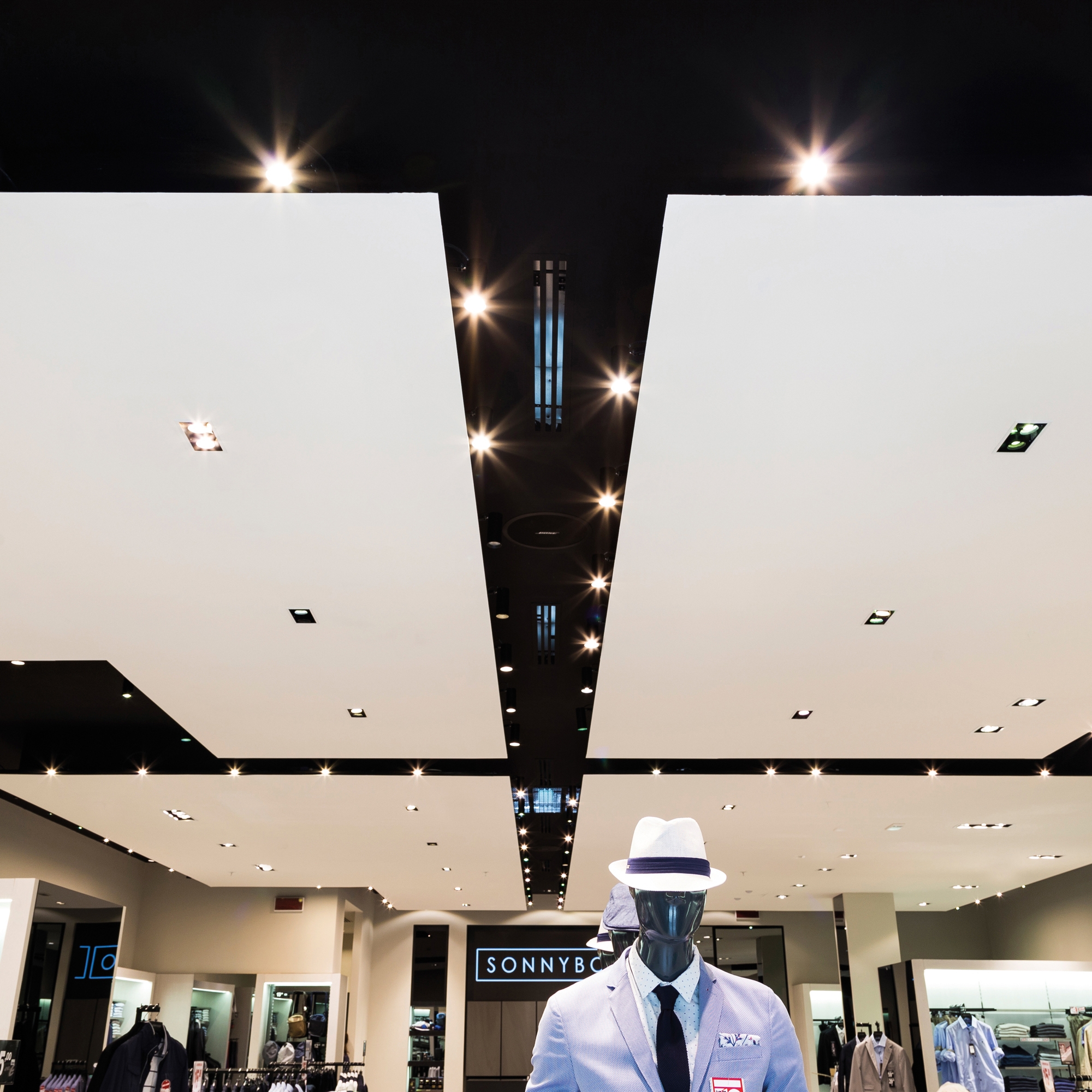 Afficher le produit Guide systeme du fabricant Lucifero's