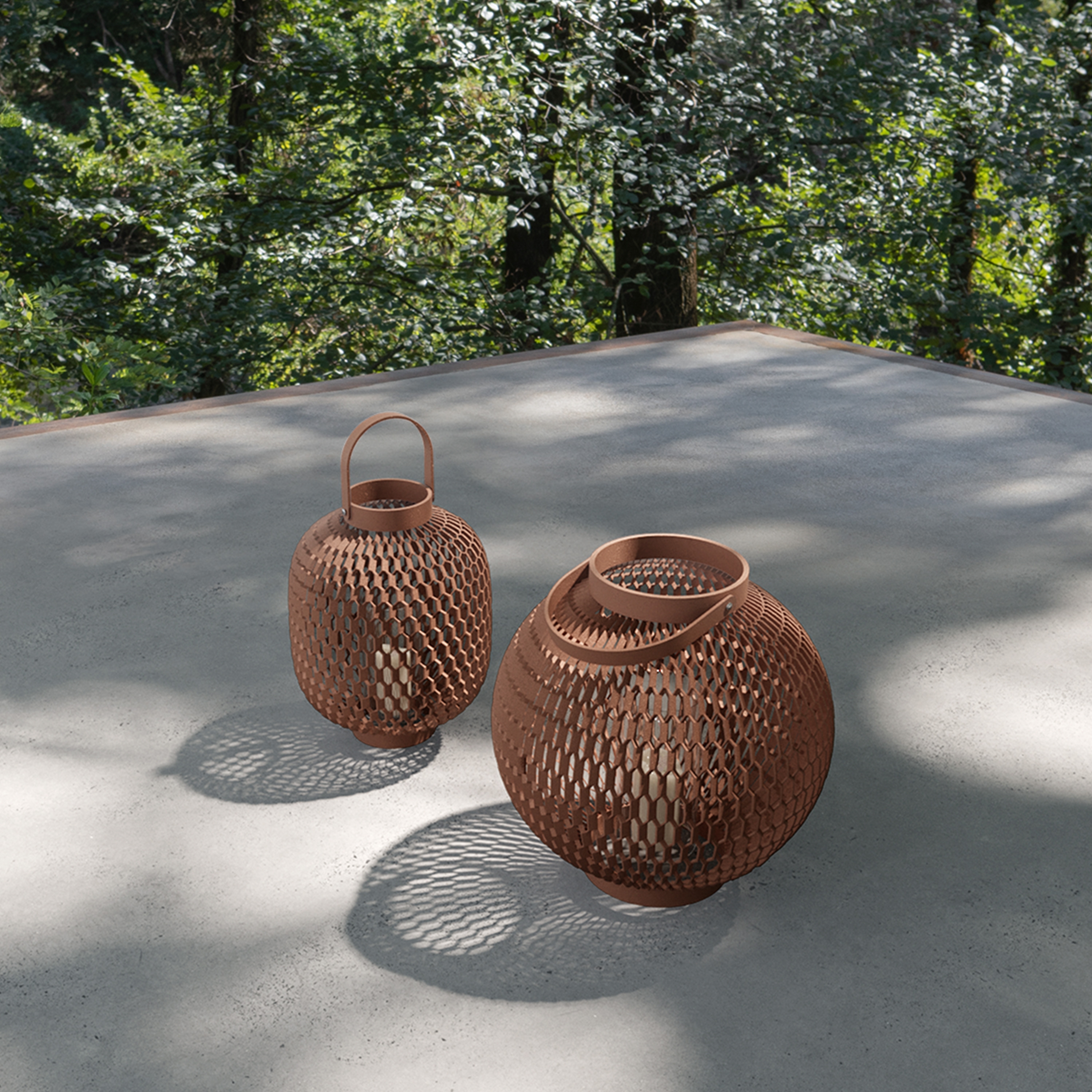 OUTDOOR | ACCESSORIES AND COMPLEMENTS