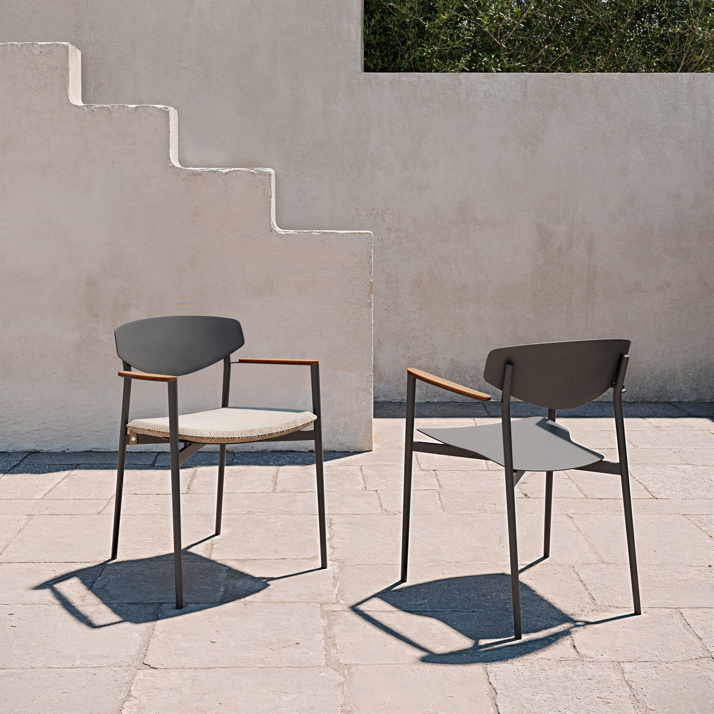 OUTDOOR | SEDIE E SGABELLI