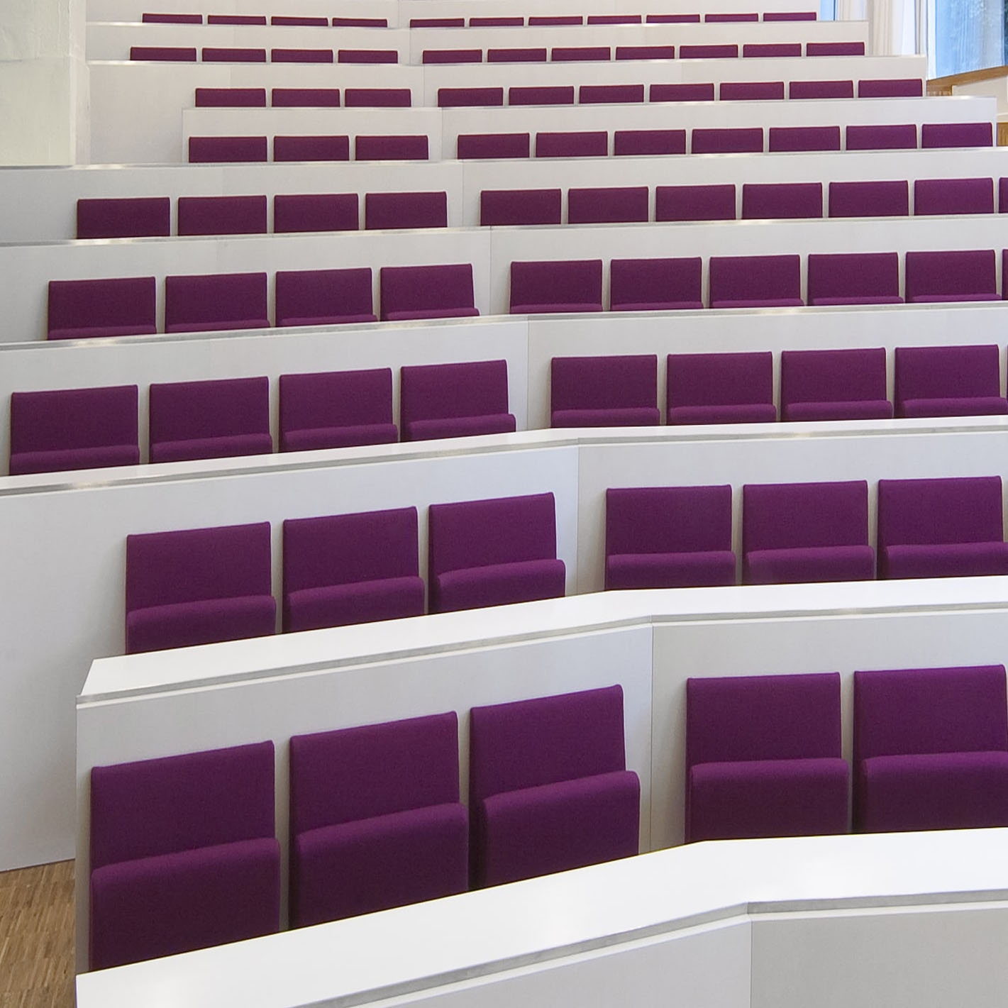 Display product HLA-Wall from manufacturer Hamari