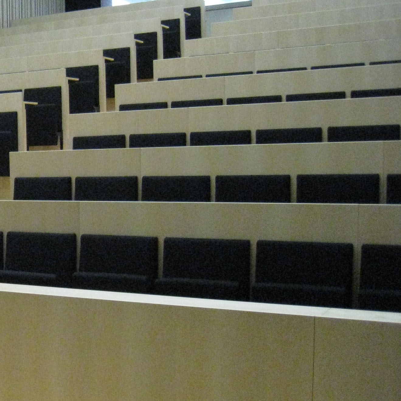 Display product HLA-Wall from manufacturer Hamari