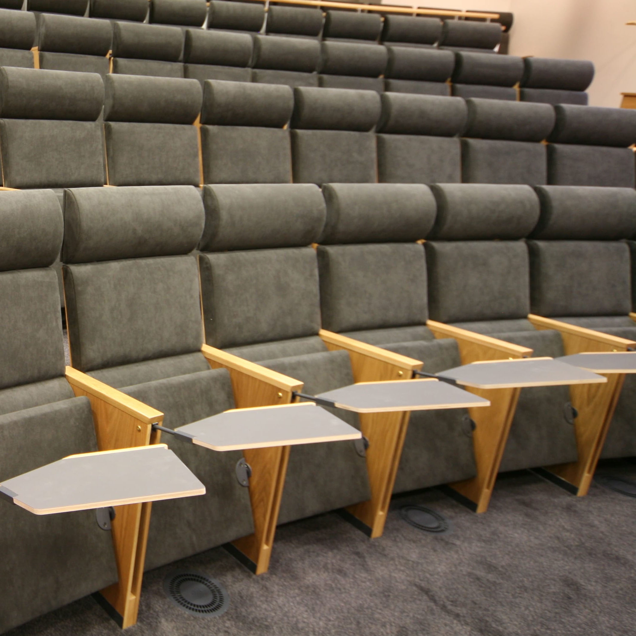 Display product Odeon from manufacturer Hamari
