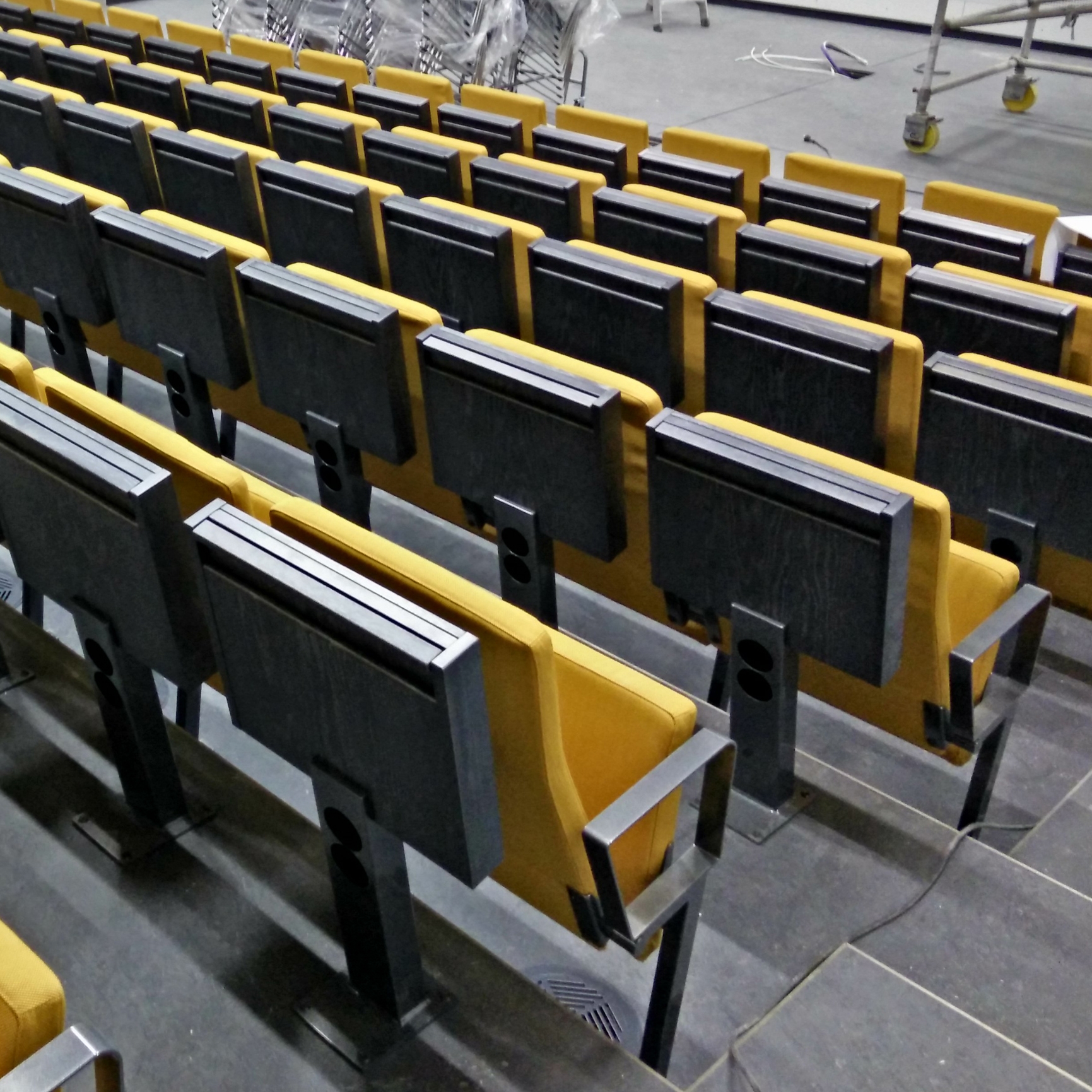 Folding Tables | NoteWB